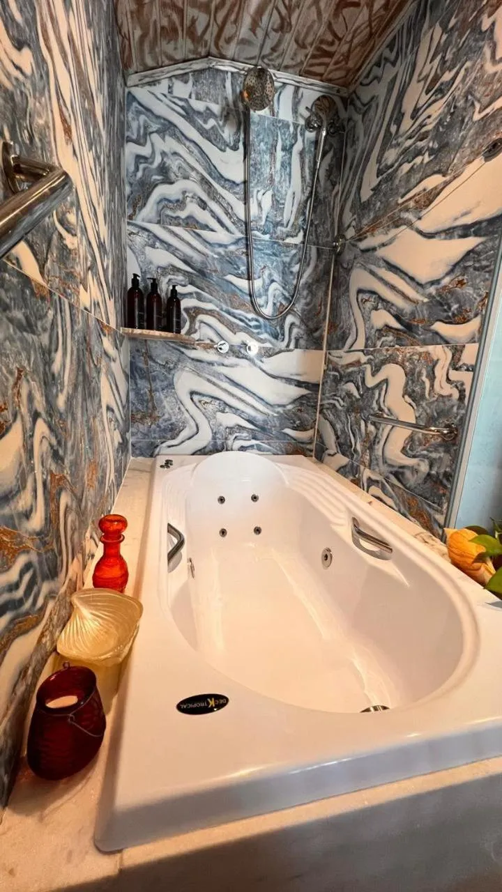 Hot Tub in Villa Lulu Geribá