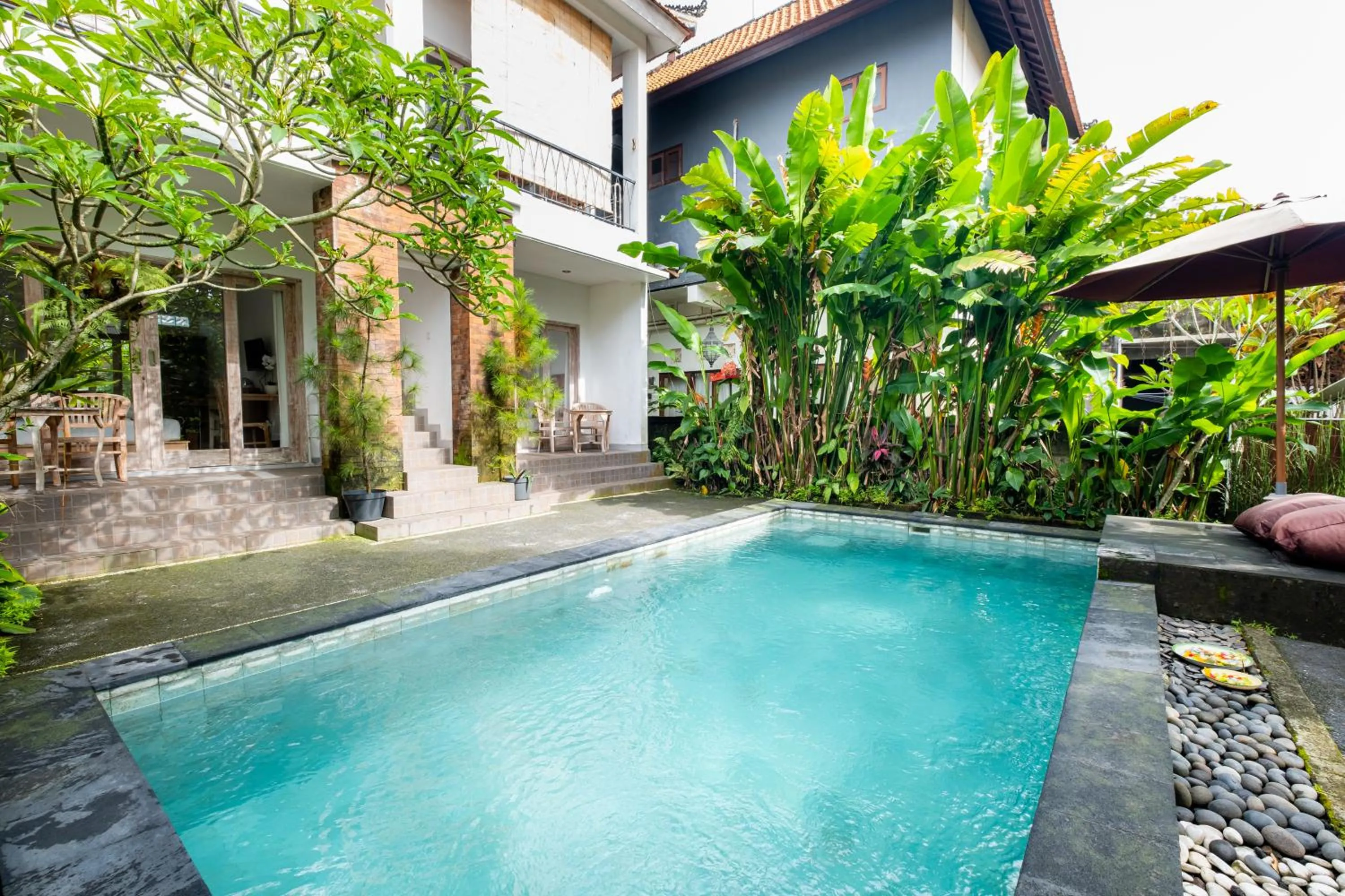 Swimming pool in Suweta Homestay with Private Pool by Supala