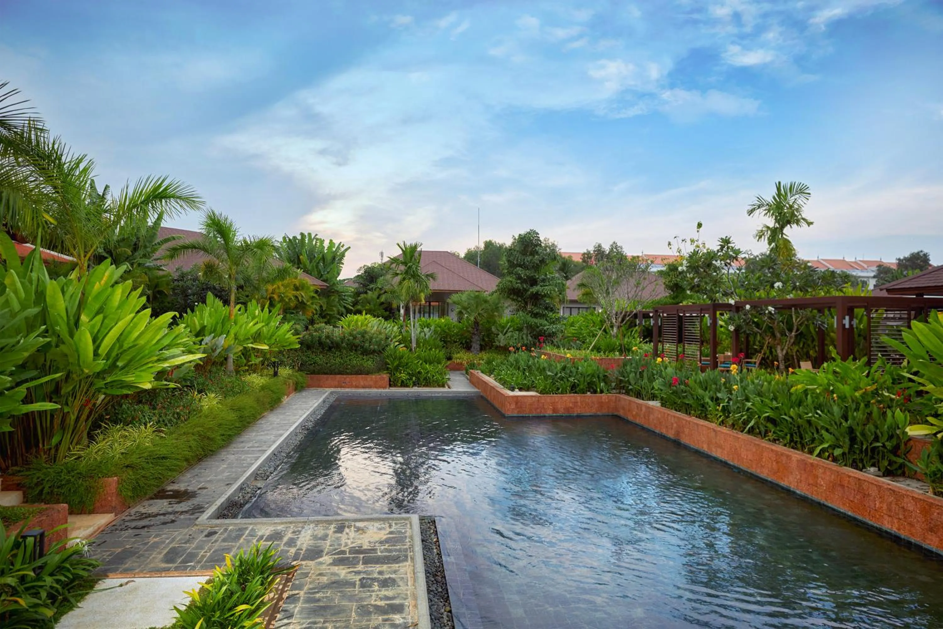 Swimming pool in Angkor Green Gardens by Dara