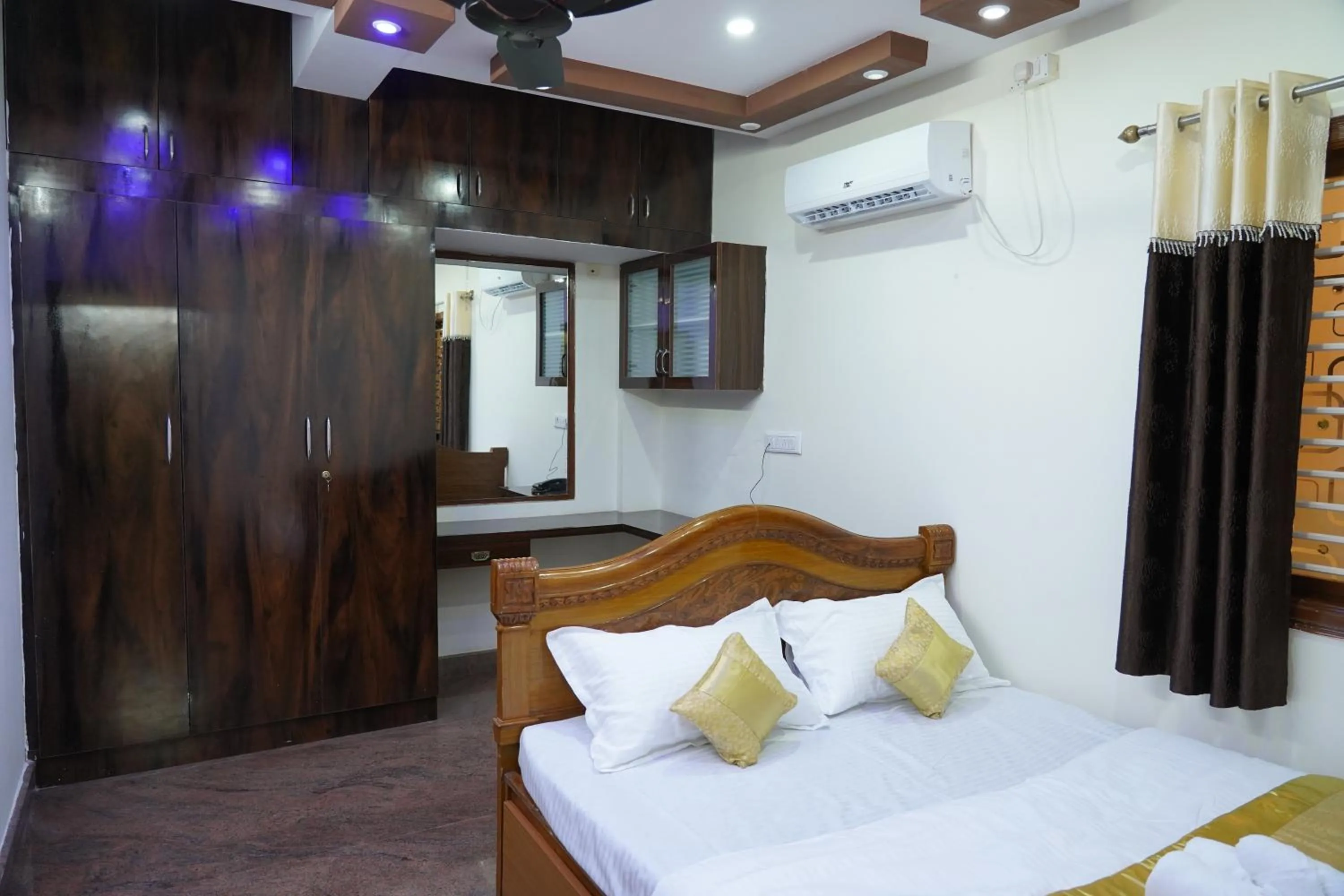 Photo of the whole room in Classia Suites