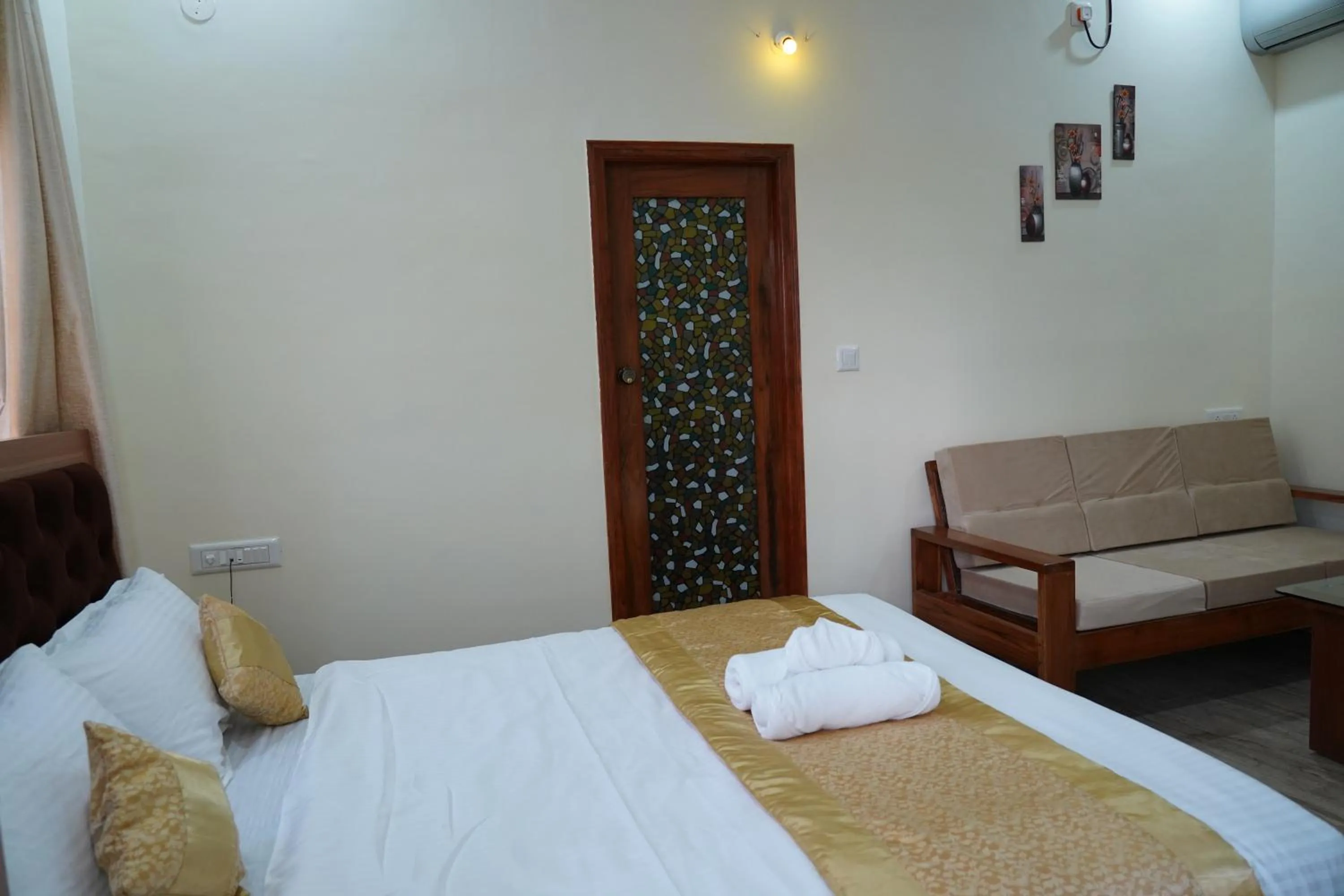 Photo of the whole room in Classia Suites