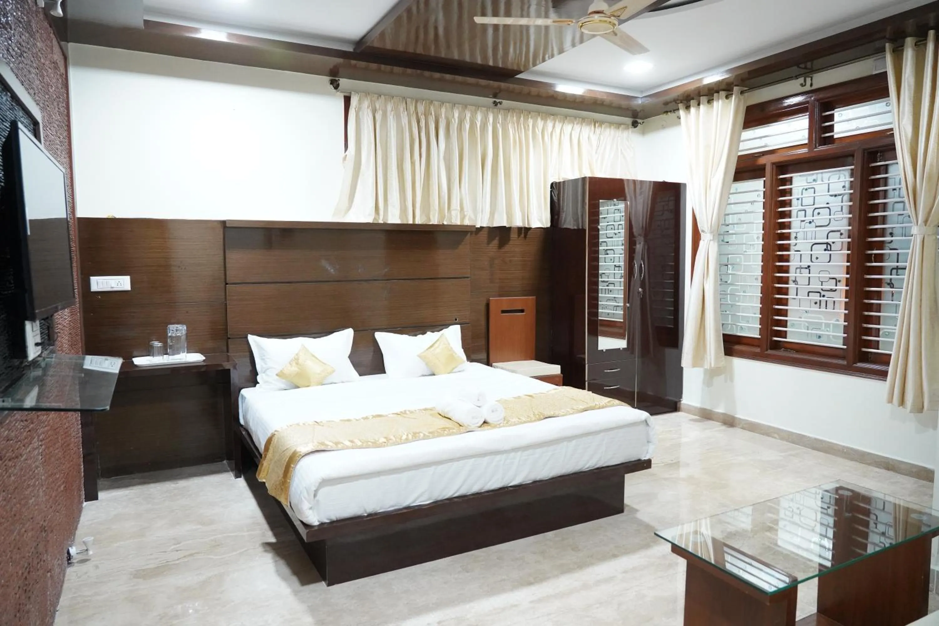 Photo of the whole room in Classia Suites