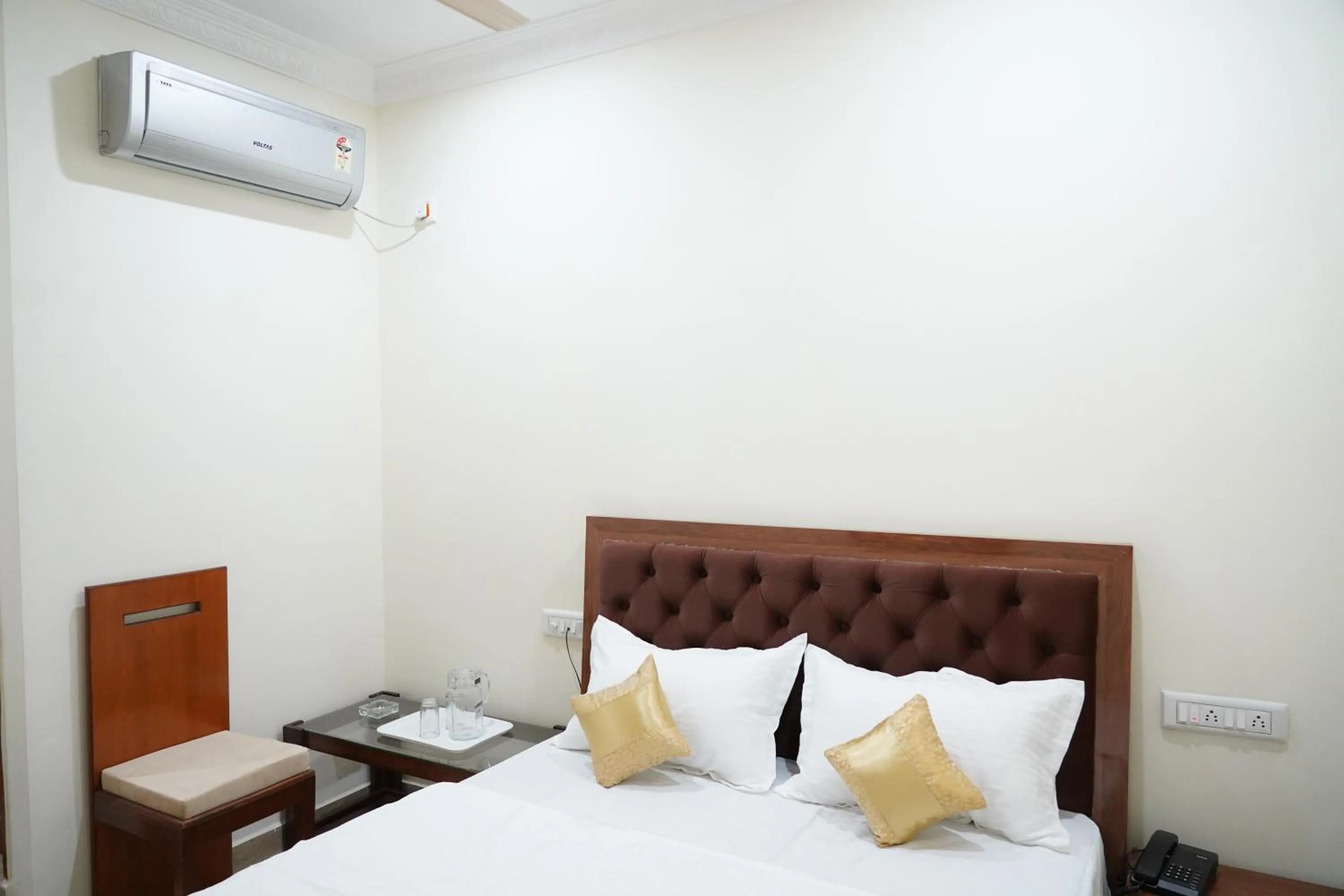 Photo of the whole room in Classia Suites