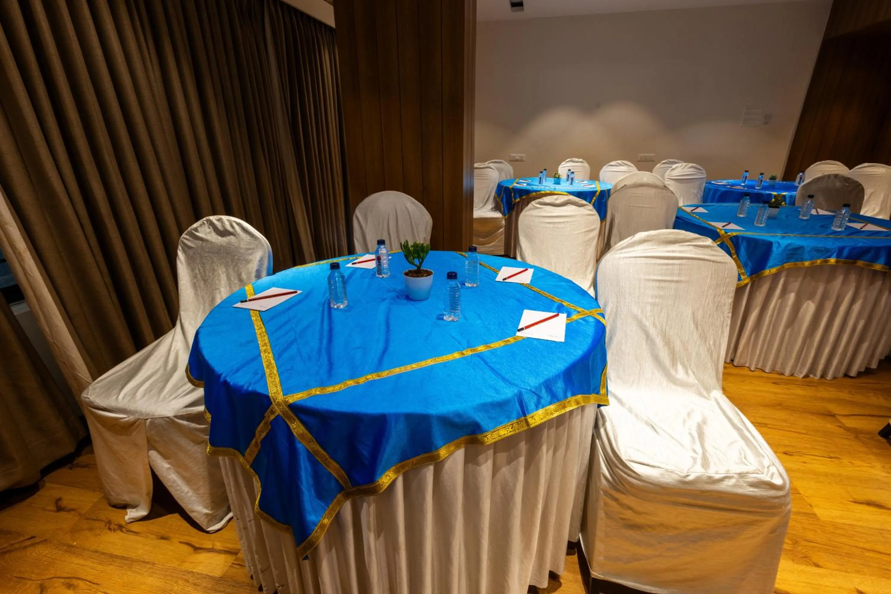 Meeting/conference room in Forest Keys By VYDA