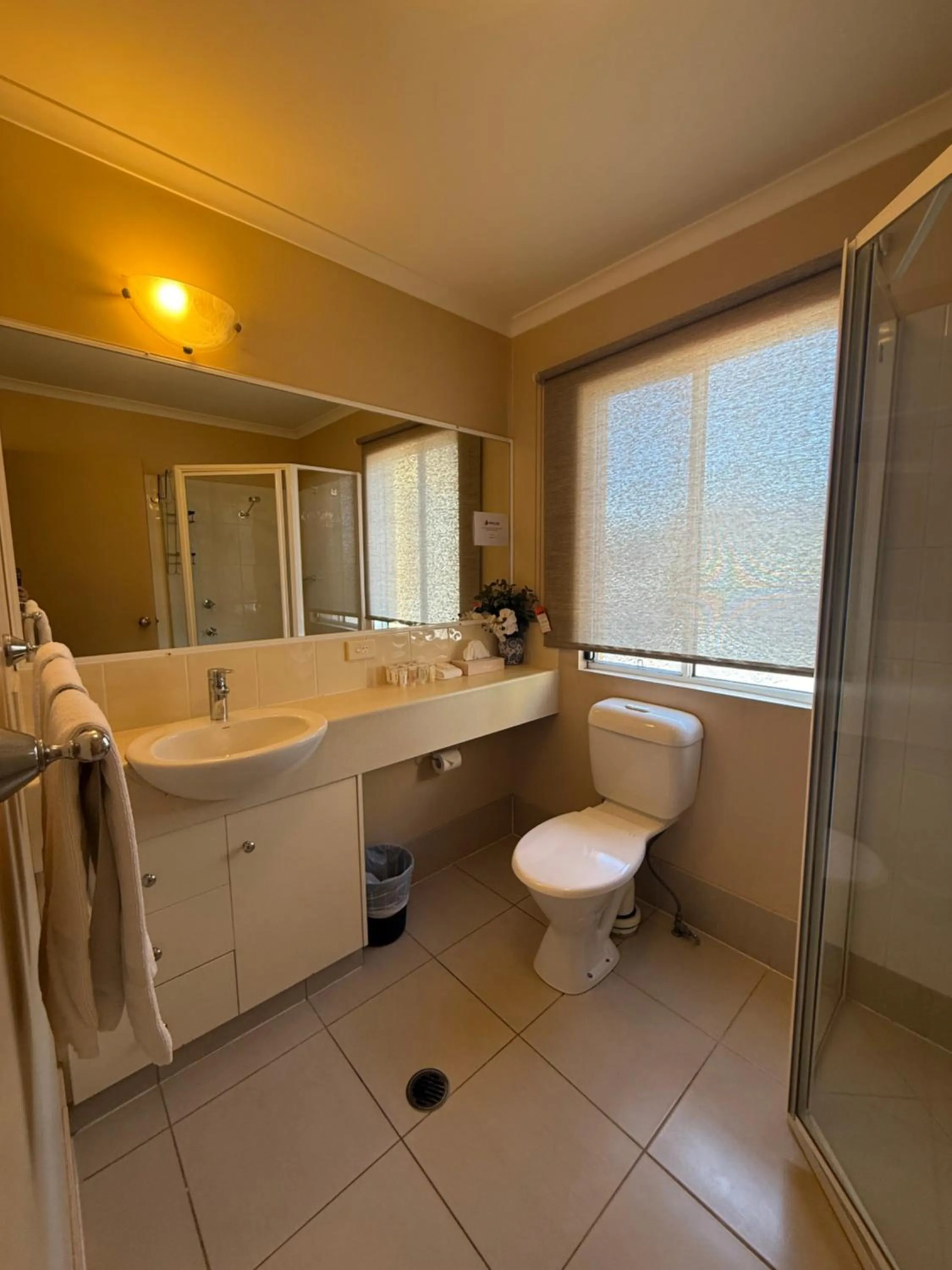 Harbour Sails Motor Inn