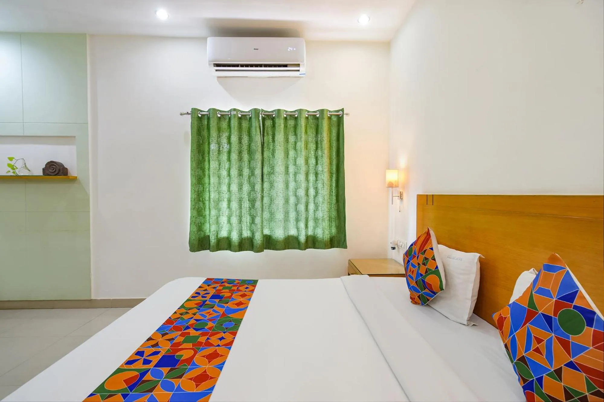 Bed in FabHotel A&M - Nr LV Prasad Institute, Banjara Hills