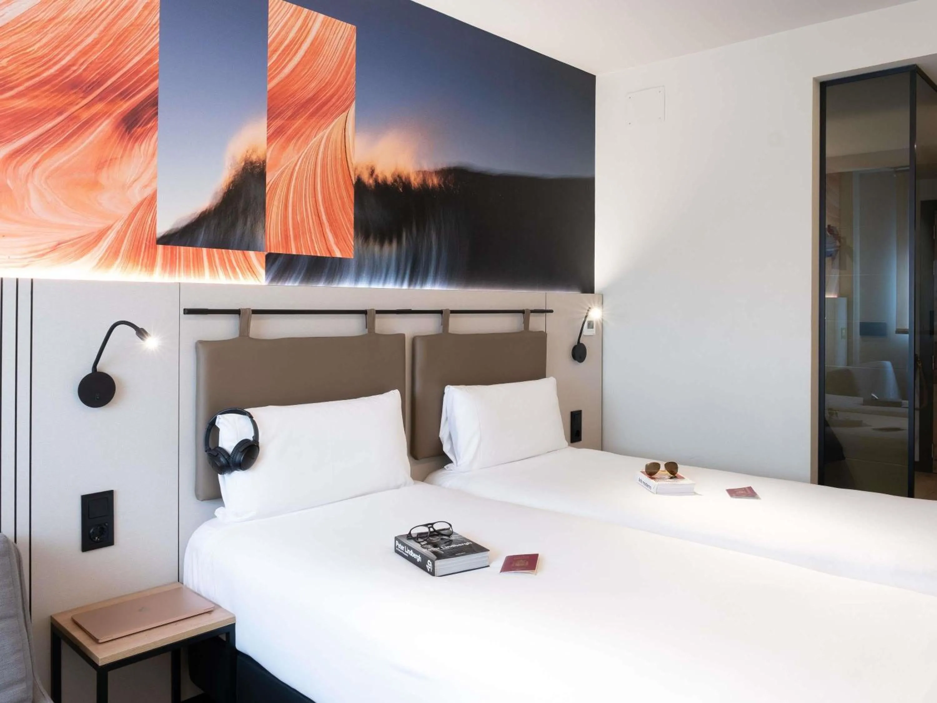 Bedroom, Bed in ibis Styles Santander