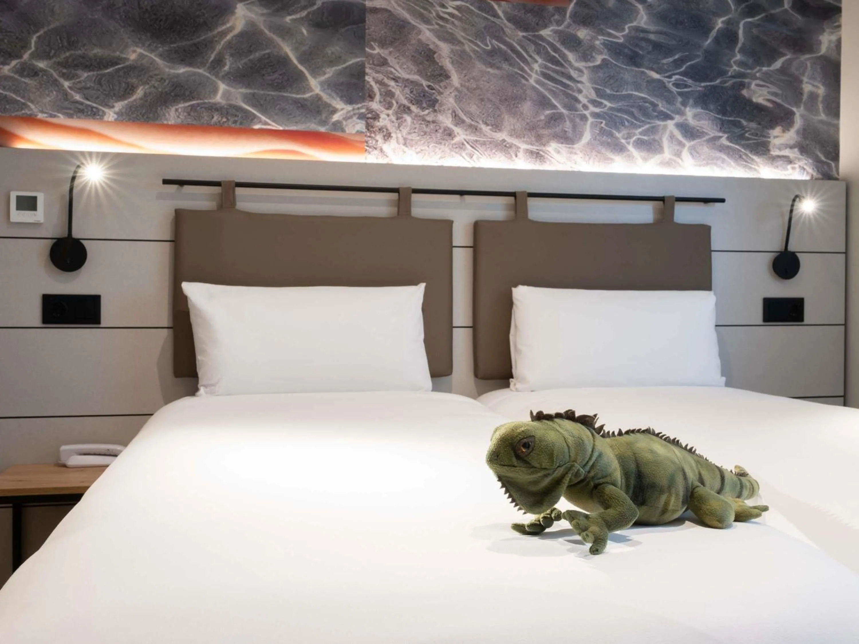Bedroom, Bed in ibis Styles Santander