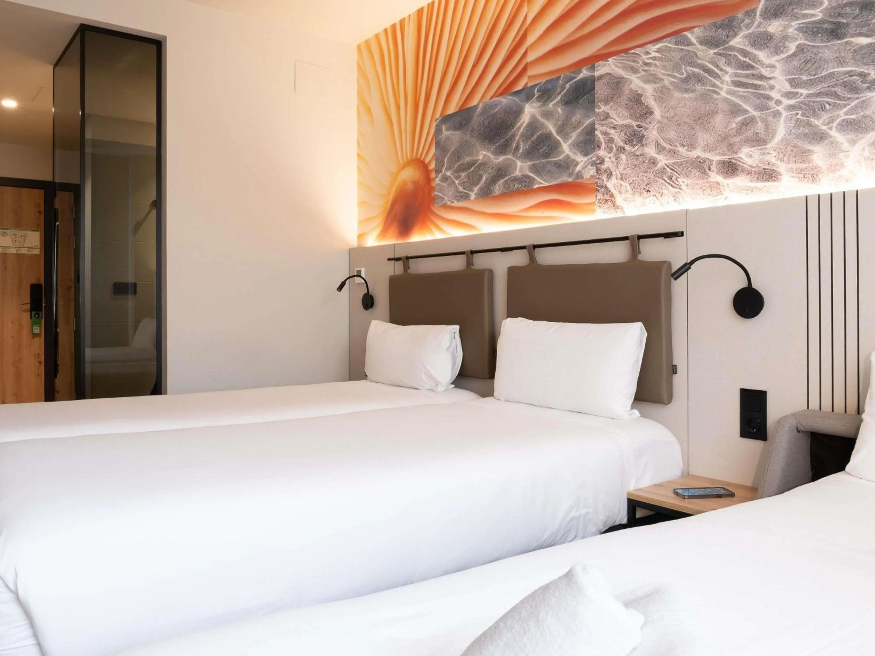 Bedroom, Bed in ibis Styles Santander
