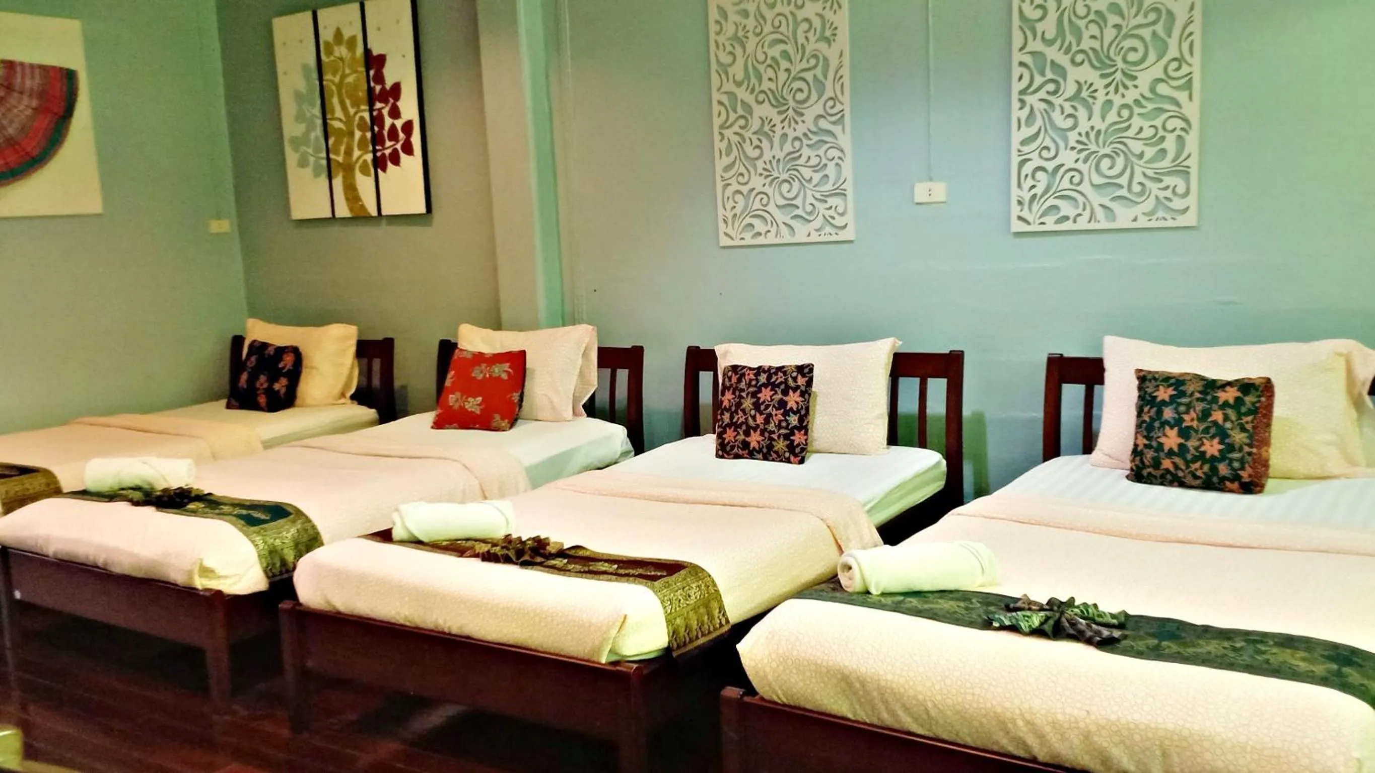 Bedroom, Bed in Thaweesuk Heritage Homestay