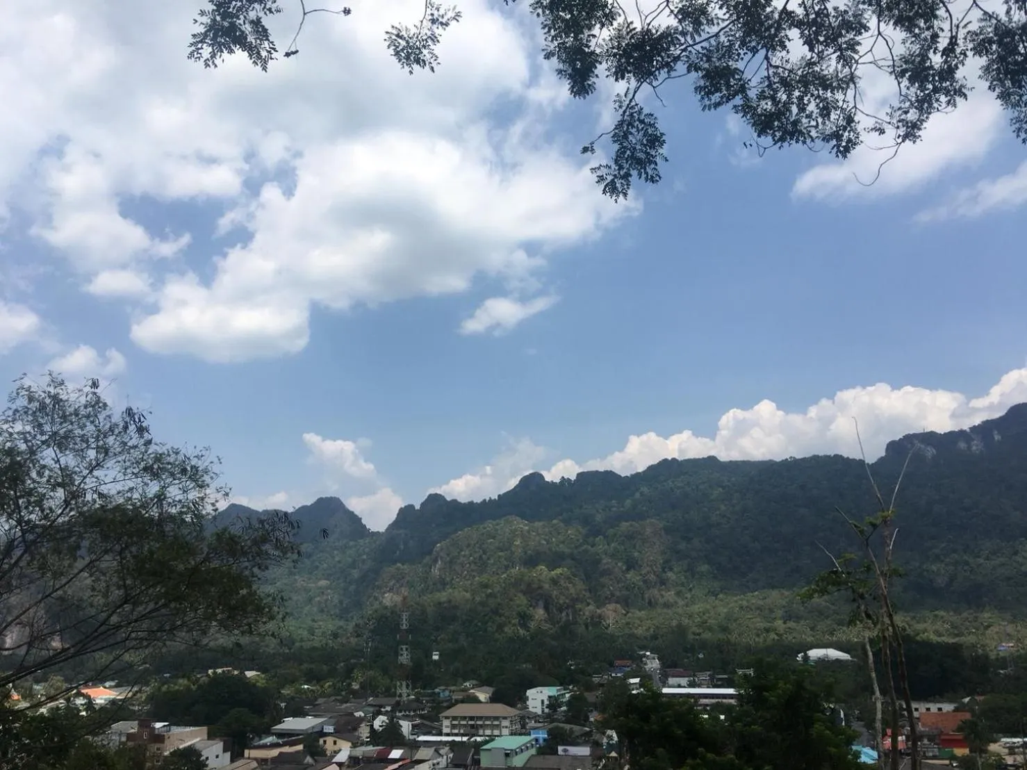 Day in Thaweesuk Heritage Homestay