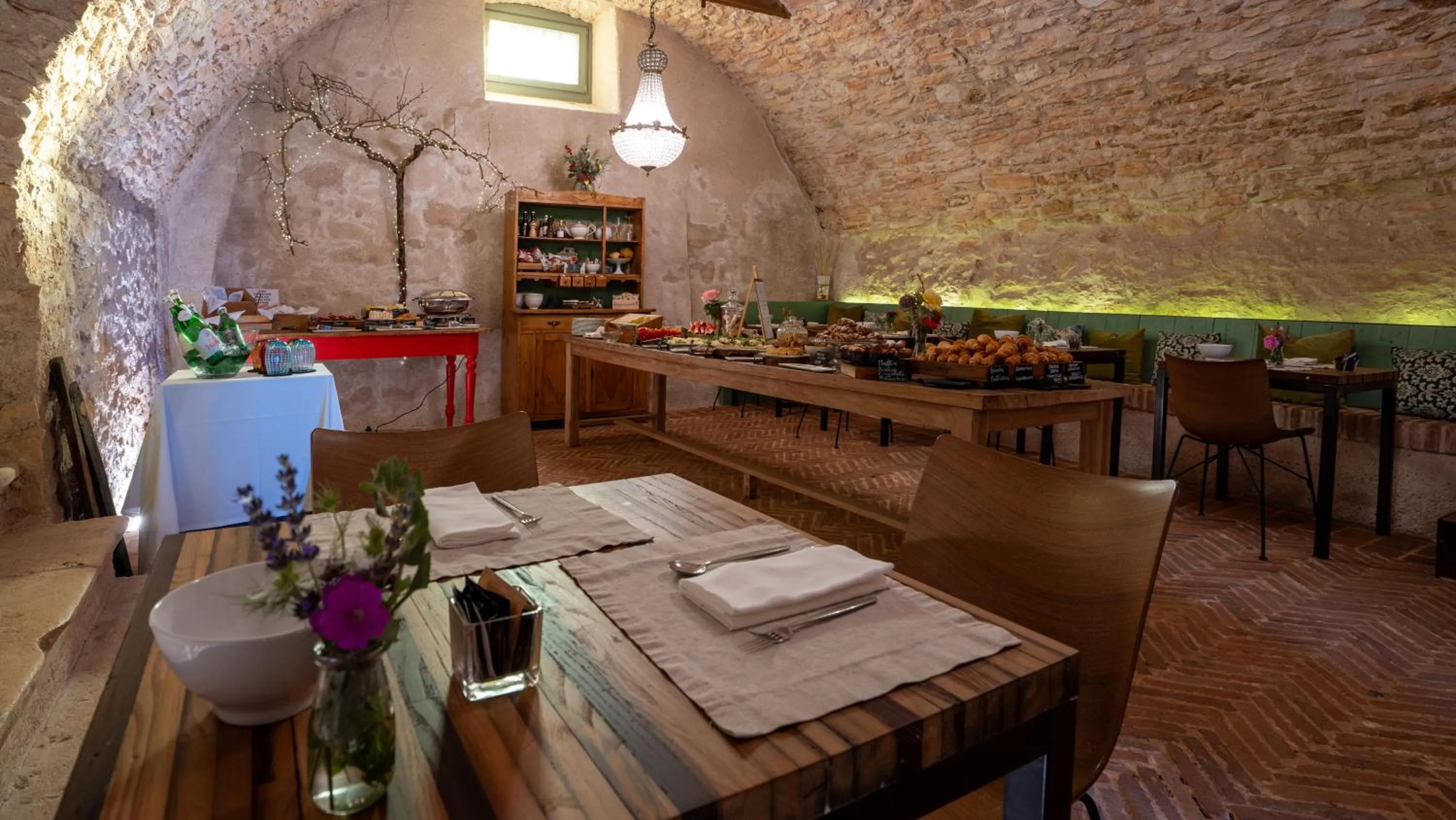 Breakfast in Villa Balis Crema Verona Hills