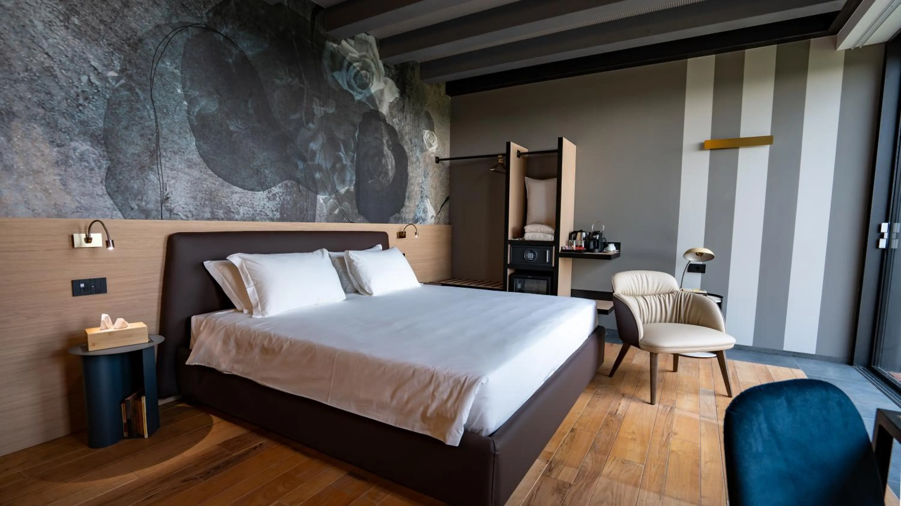 Bedroom, Bed in Villa Balis Crema Verona Hills