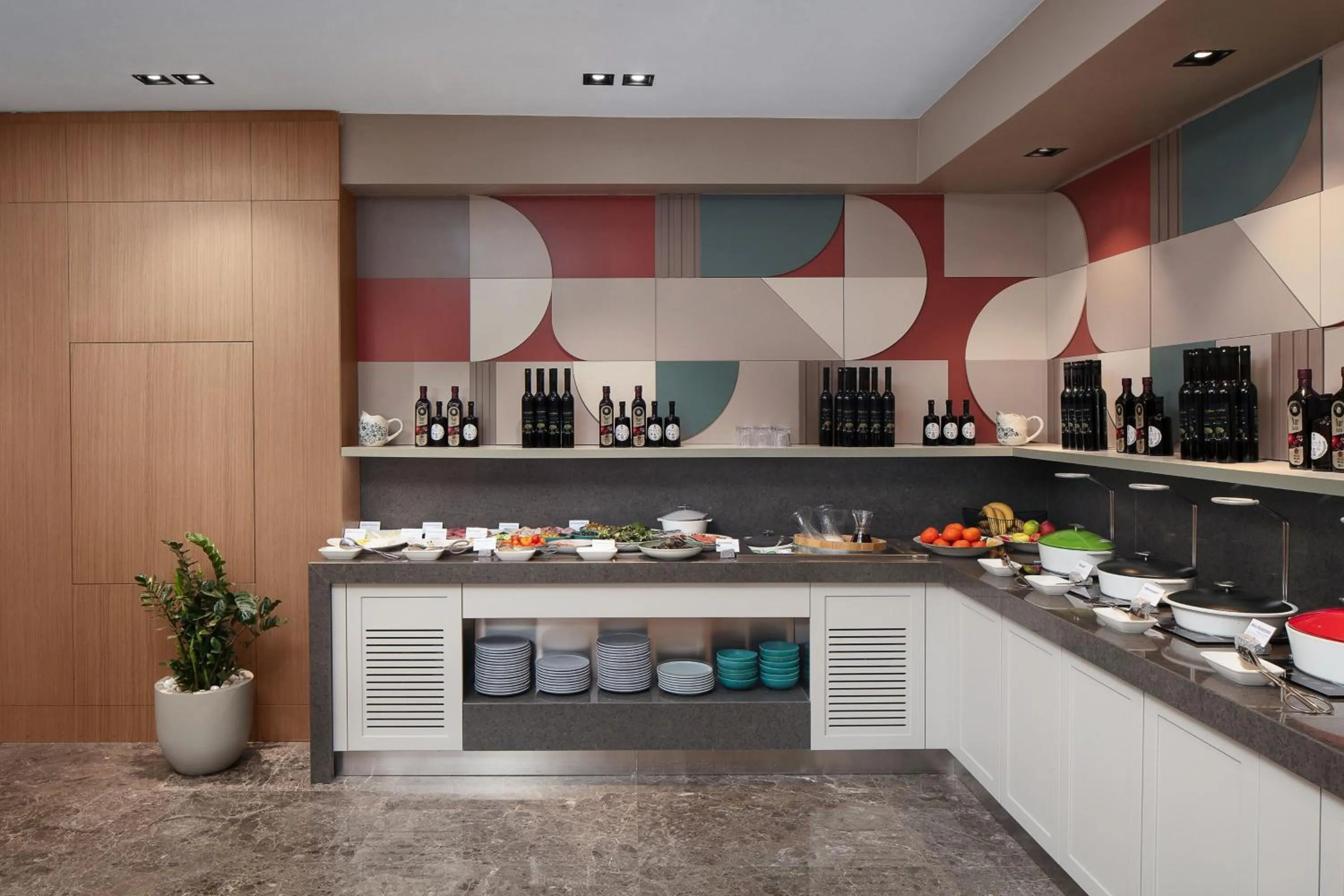 Breakfast, Kitchen/Kitchenette in Avantgarde Hotel Taksim Square