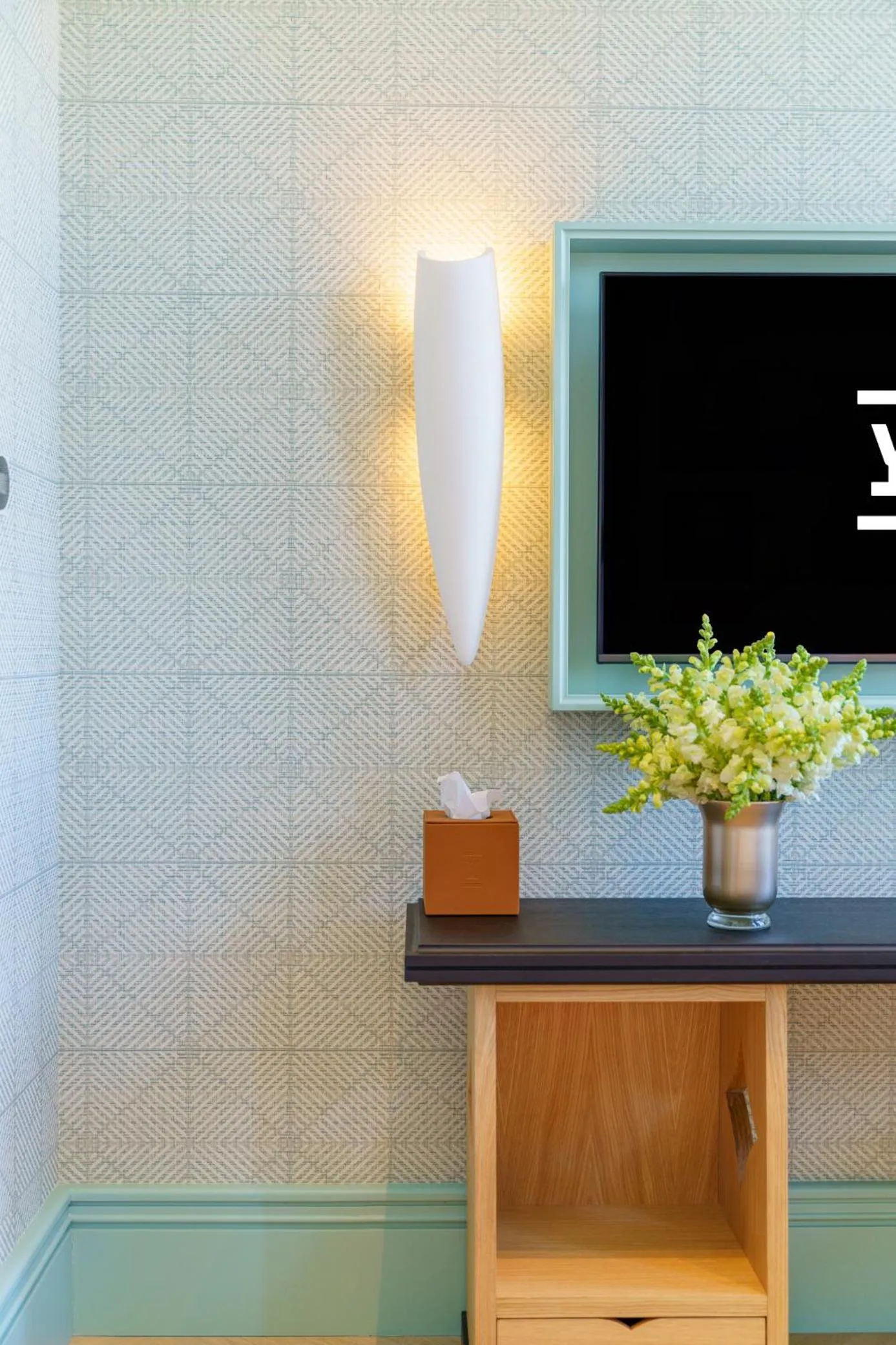 TV and multimedia in The Editory Boulevard Aliados Hotel - Preferred Hotels