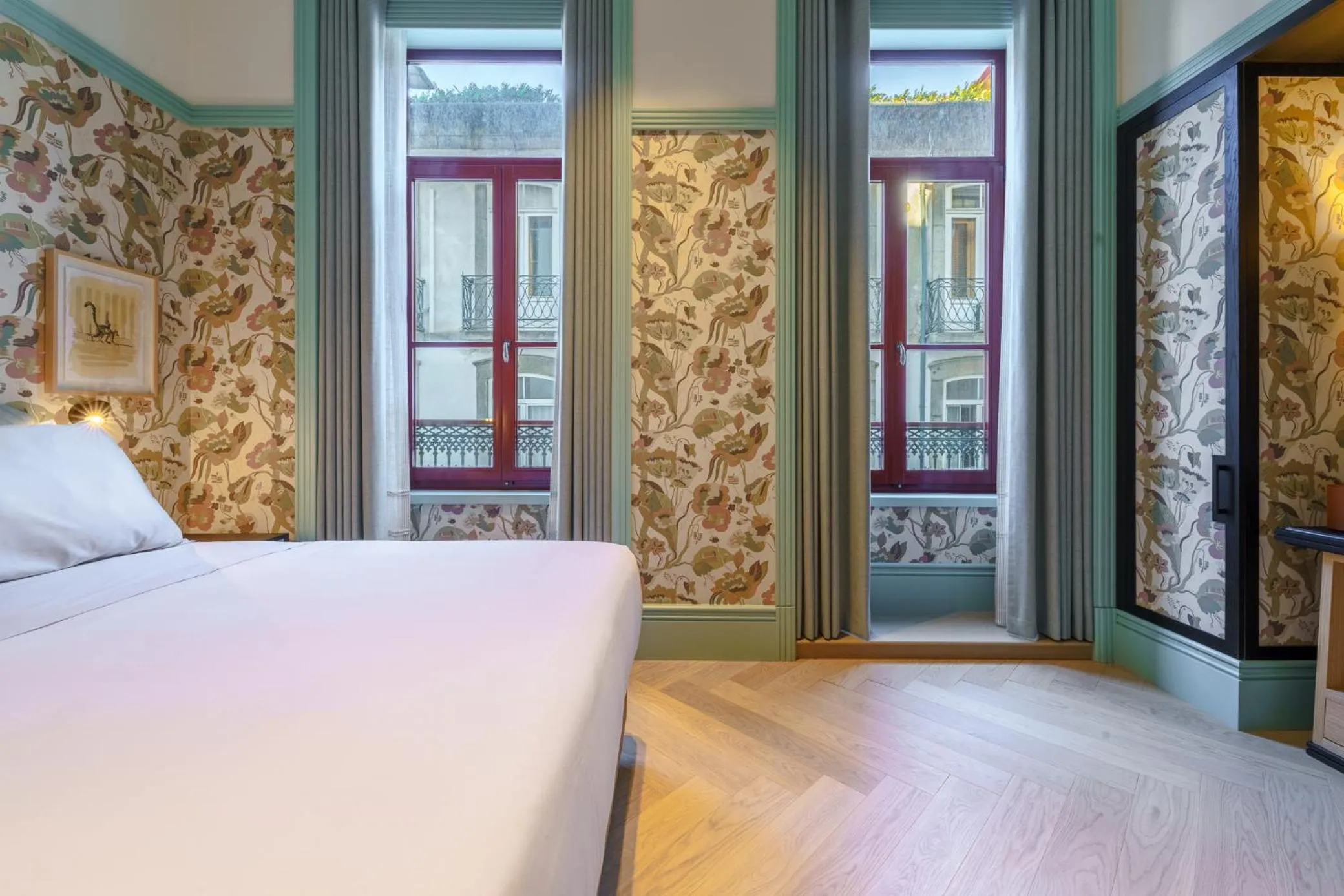 Bedroom, Bed in The Editory Boulevard Aliados Hotel - Preferred Hotels