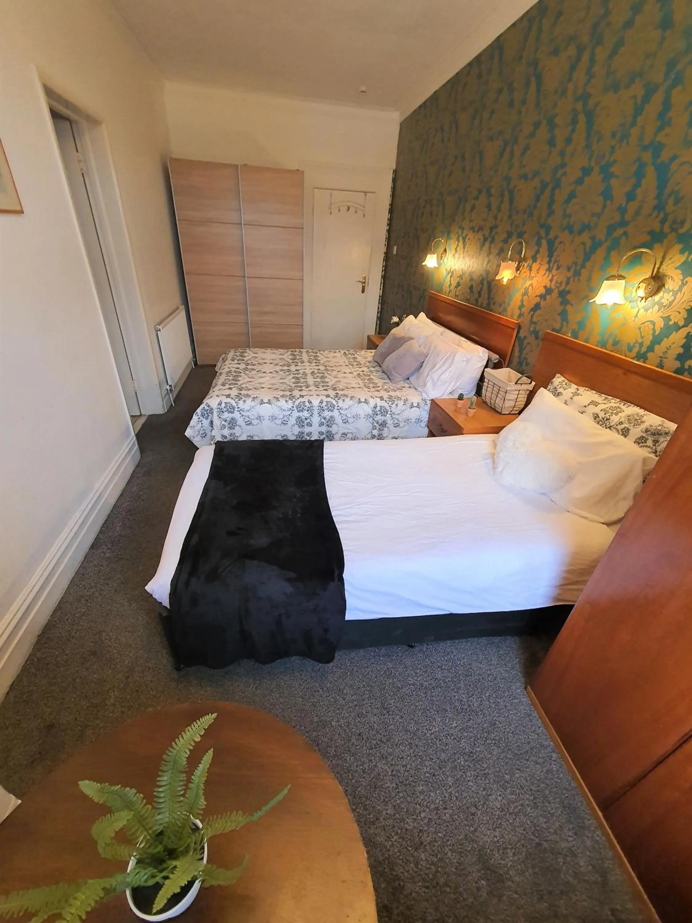 Bed in Bourne Hall Hotel