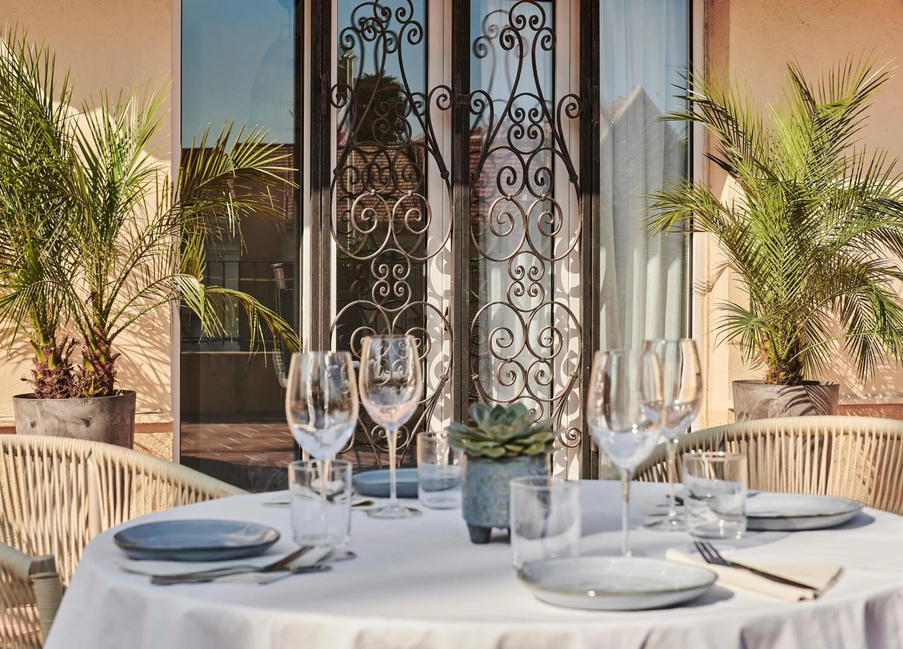 Patio in Hotel Le Suquet Cannes