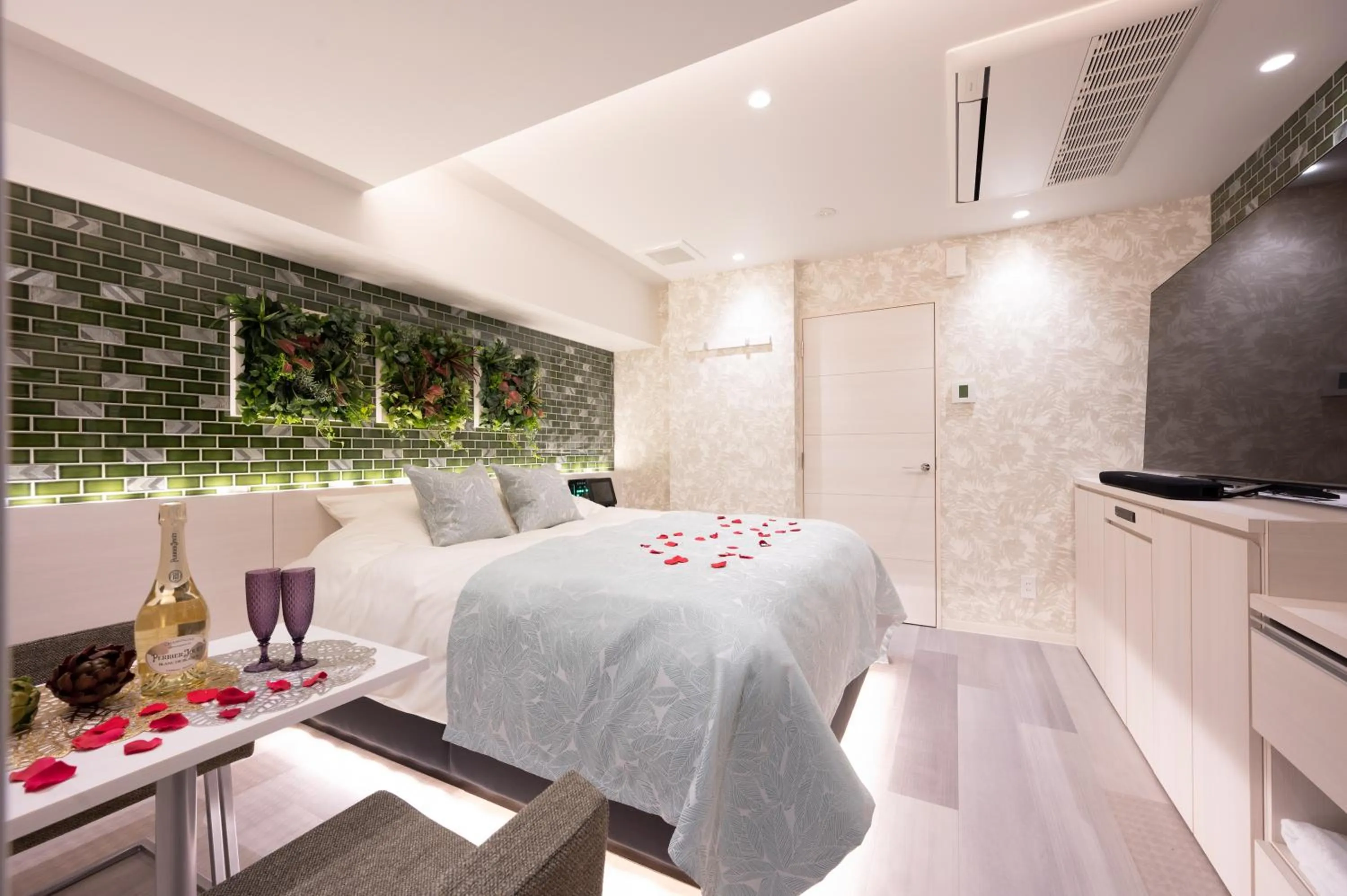 Bed in hotel brattostay ホテル ブラットステイ