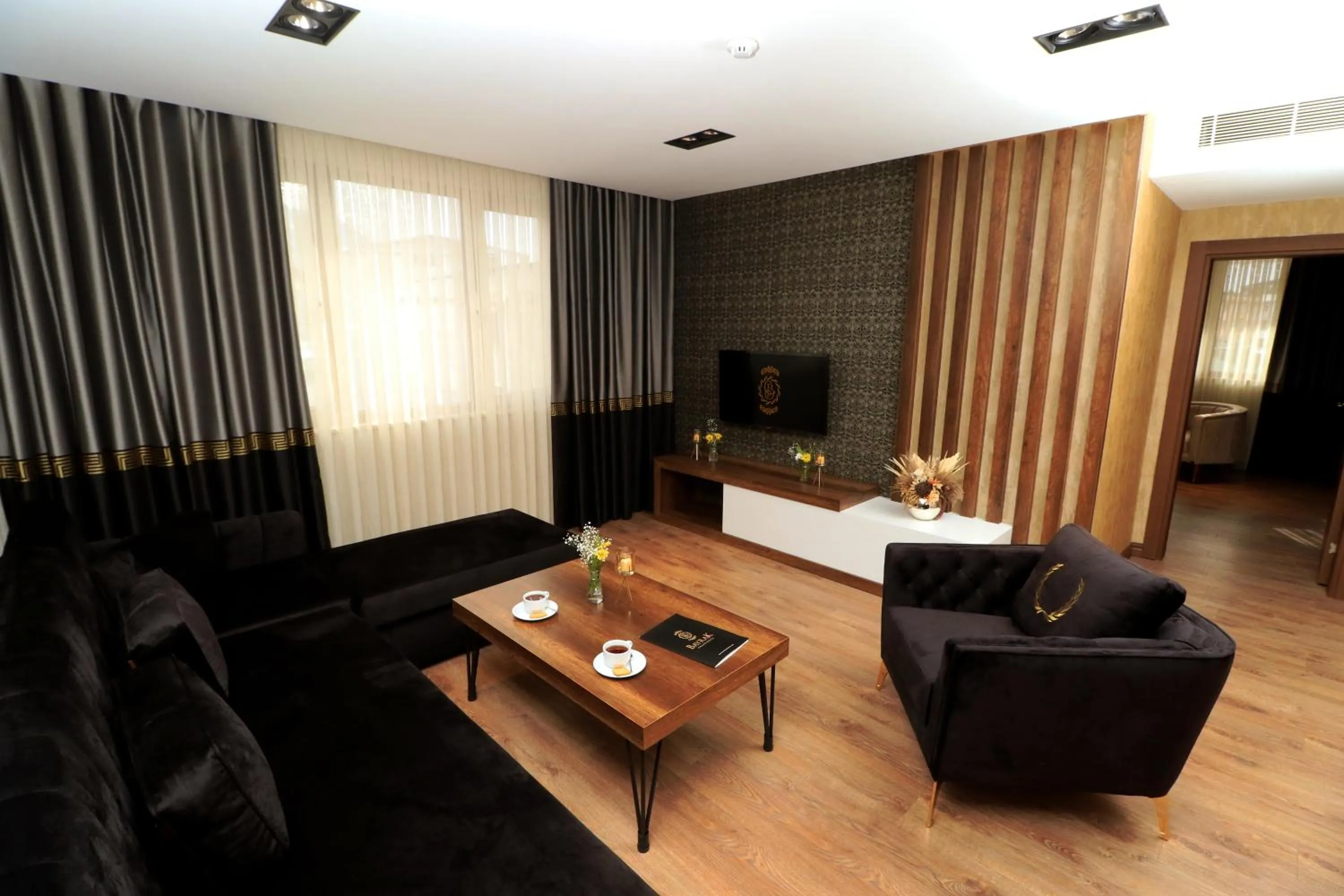 Living room in Bayrak Grand Hotel