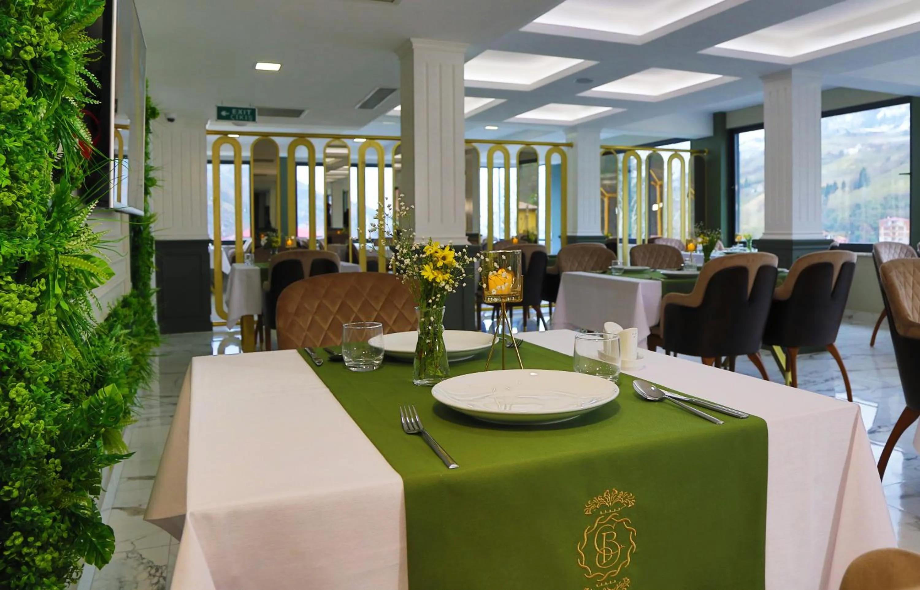 Restaurant/places to eat in Bayrak Grand Hotel