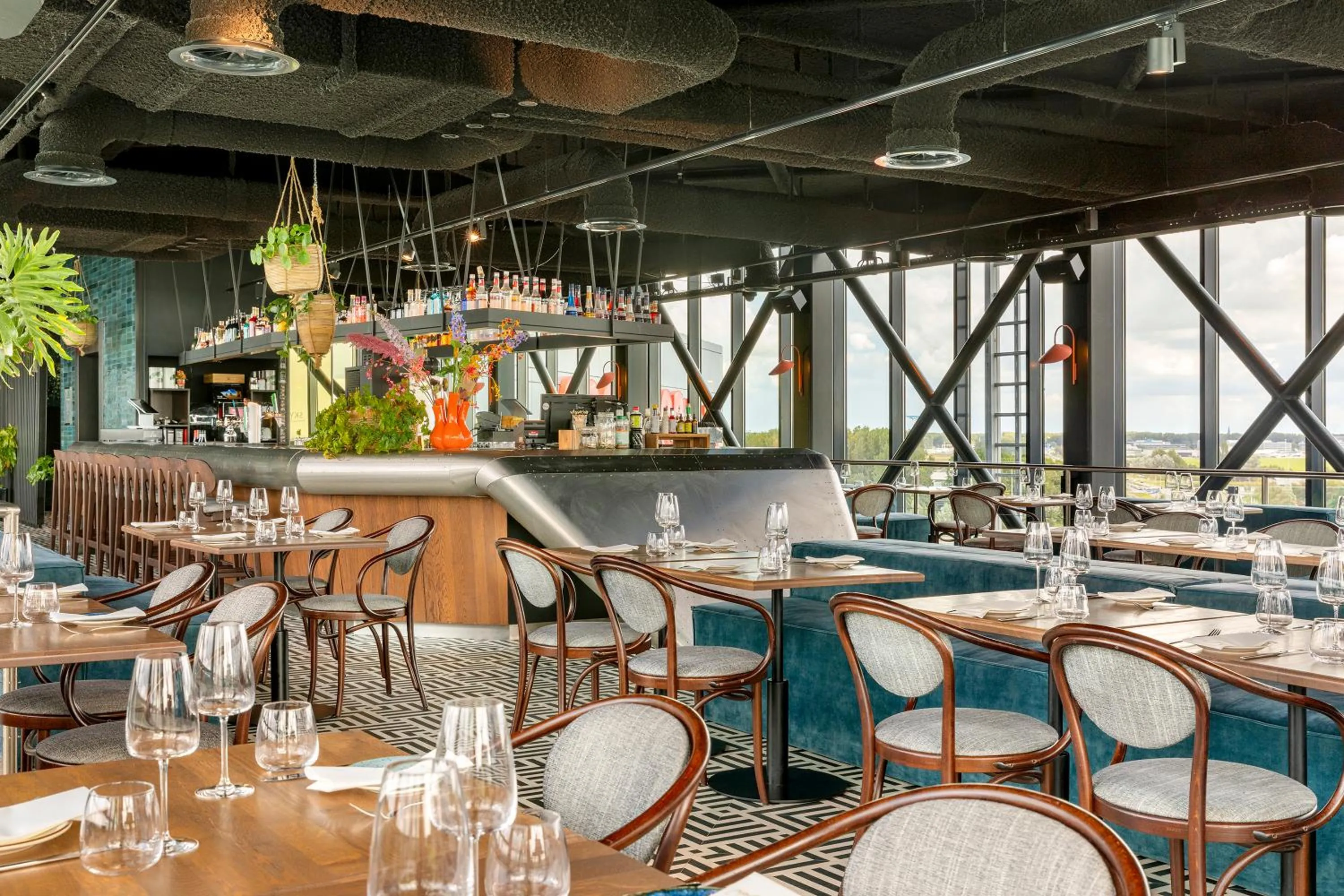 Restaurant/places to eat in Corendon Amsterdam Schiphol Airport, a Tribute Portfolio Hotel