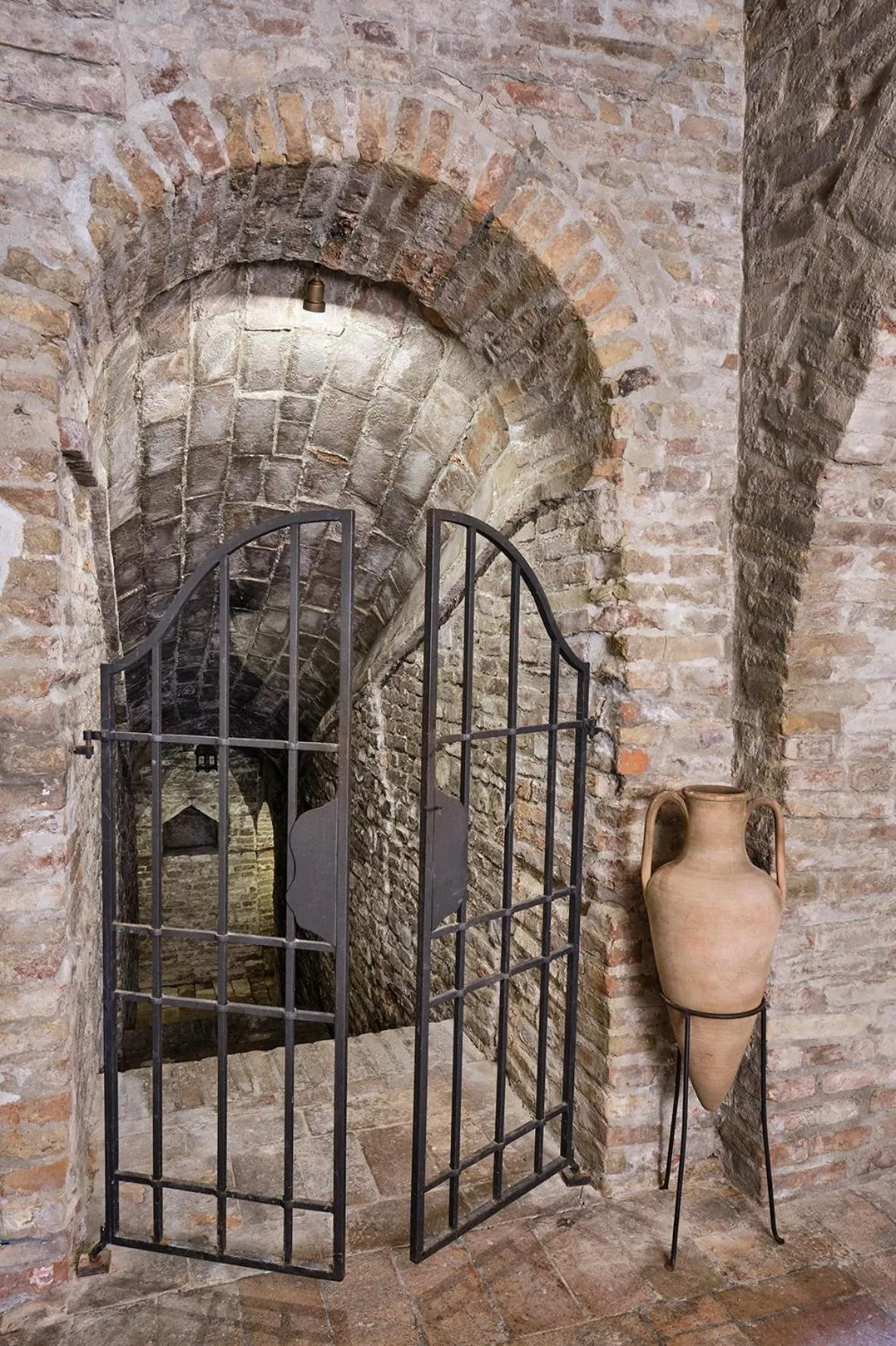 Decorative detail in Palazzo Viviani - Castello di Montegridolfo