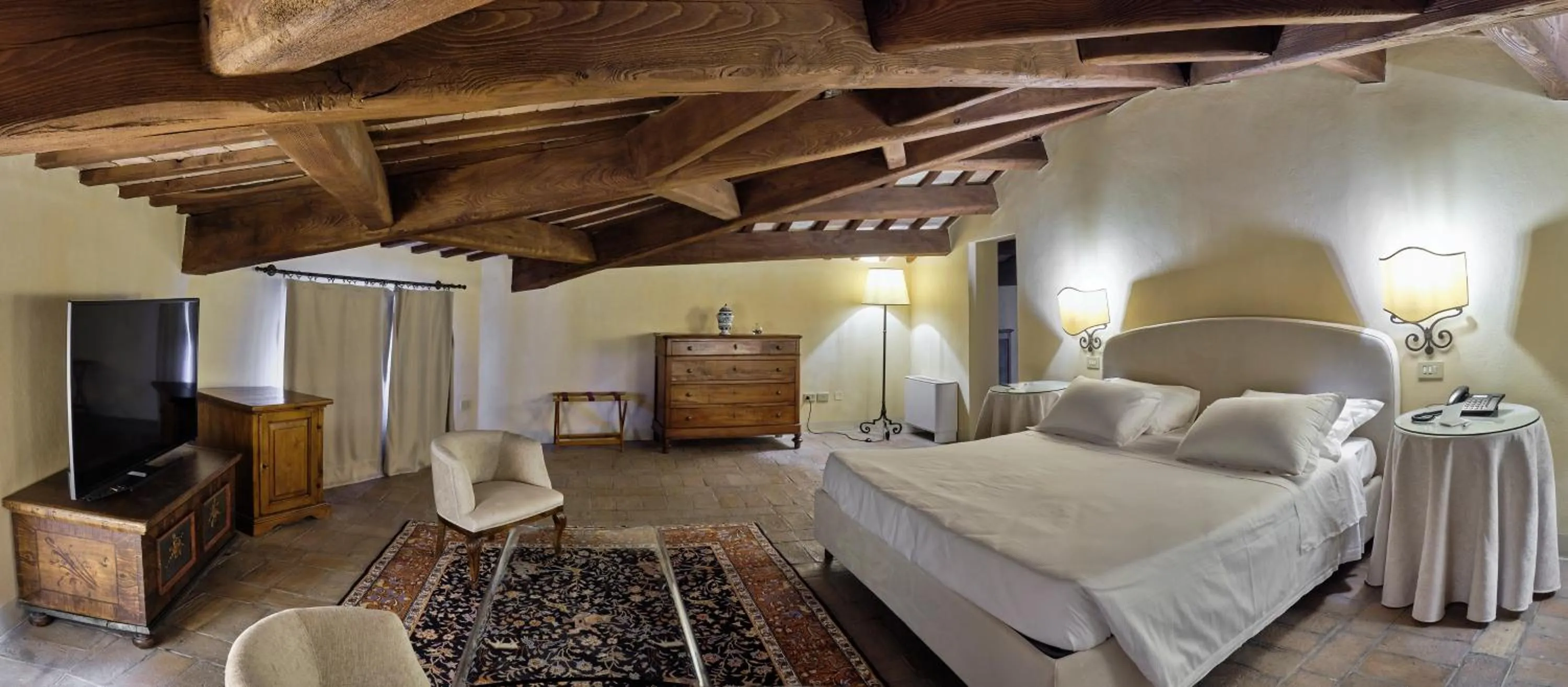 Bed in Palazzo Viviani - Castello di Montegridolfo