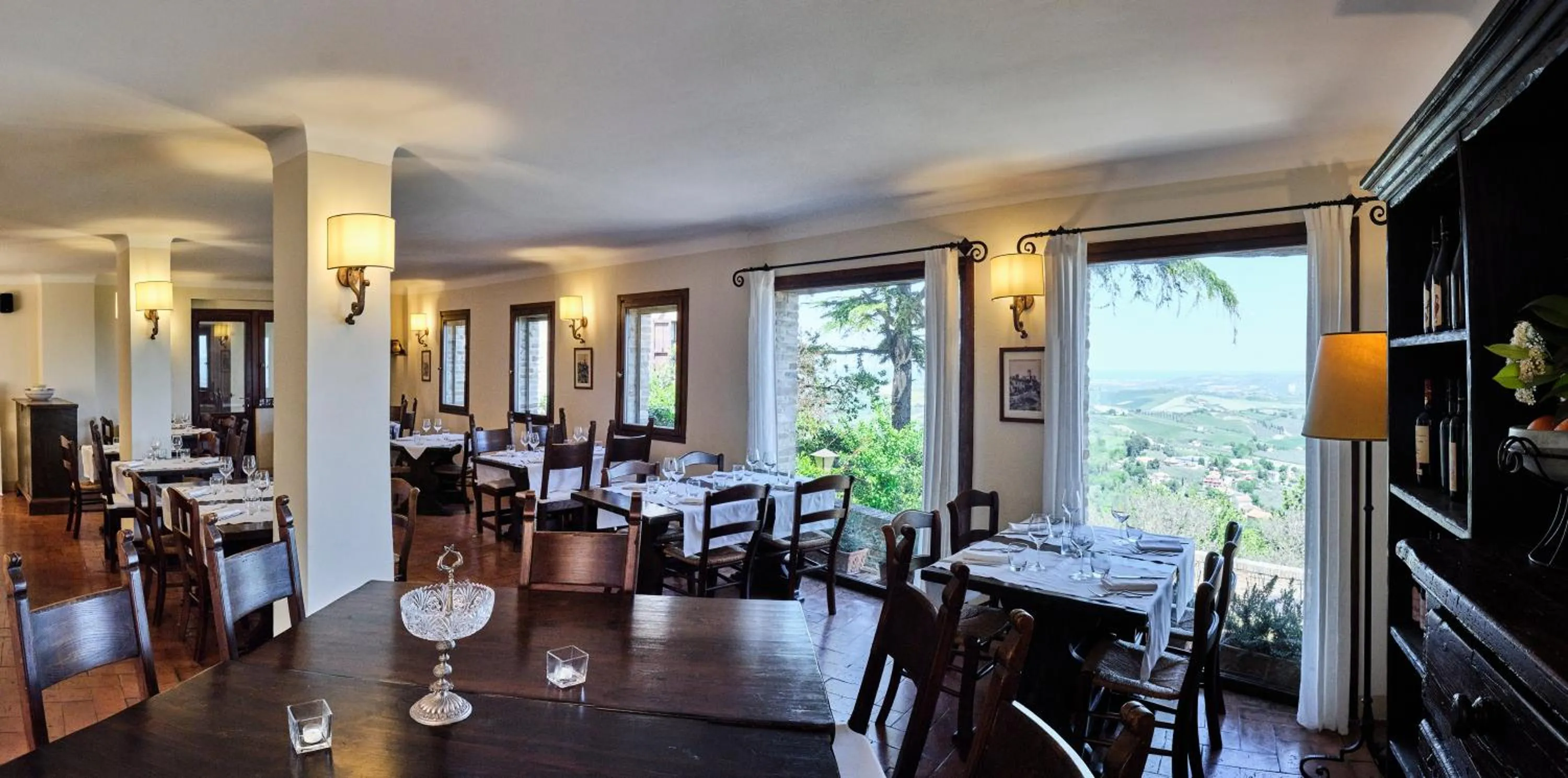 Restaurant/places to eat in Palazzo Viviani - Castello di Montegridolfo