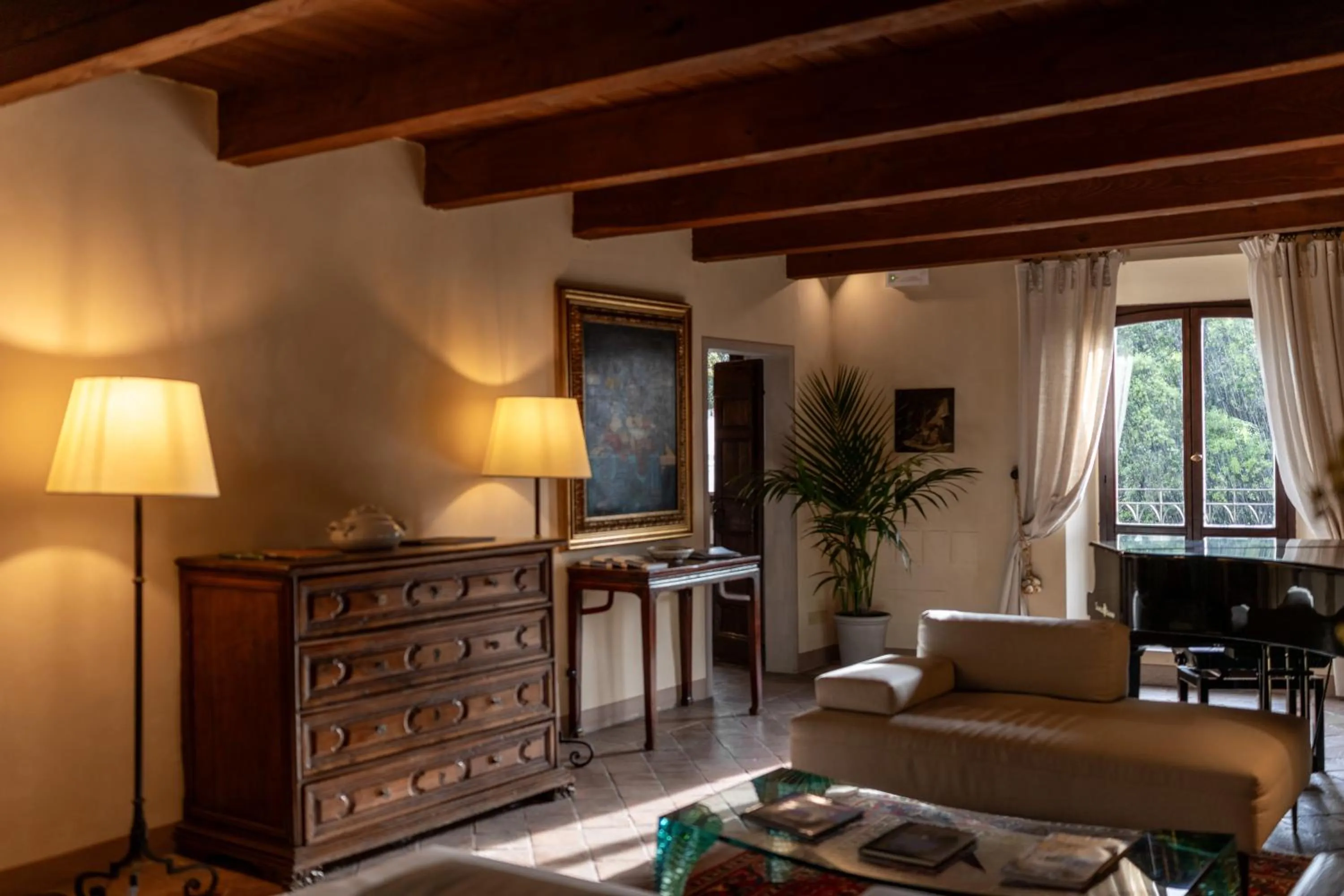 Lobby or reception in Palazzo Viviani - Castello di Montegridolfo