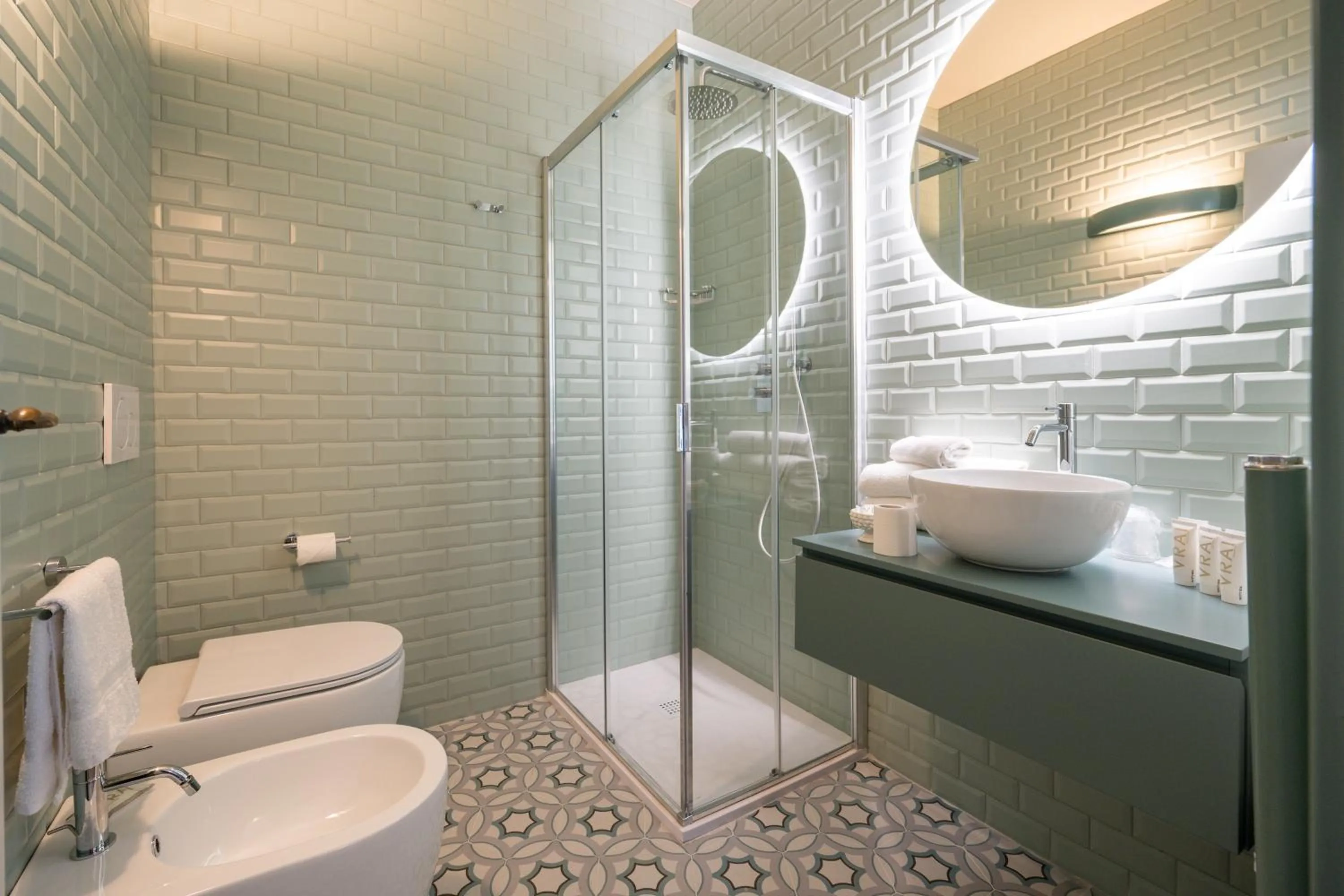 Shower in Palazzo Viviani - Castello di Montegridolfo