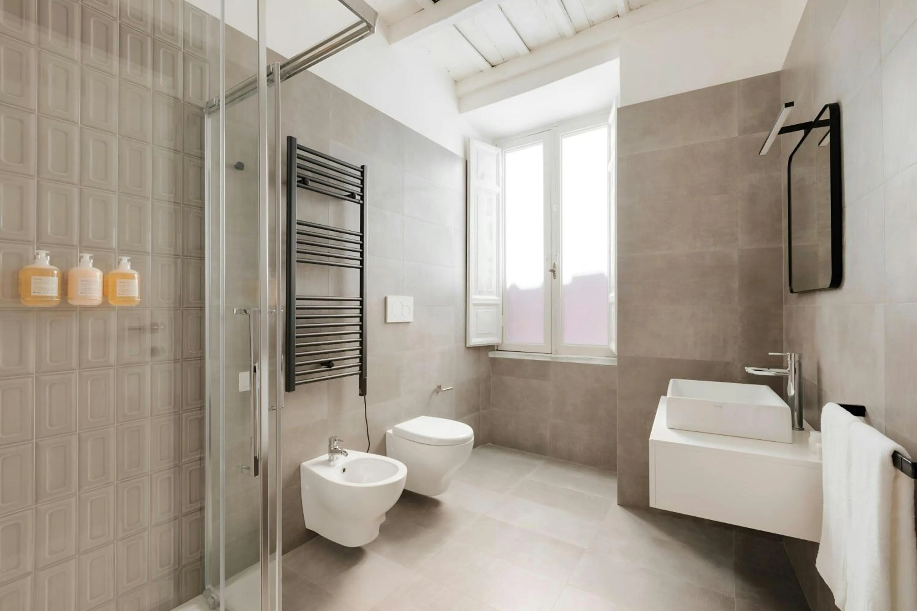 Bathroom in Sonder by Marriott Bonvoy Palazzo Taverna Apartments Piazza Navona