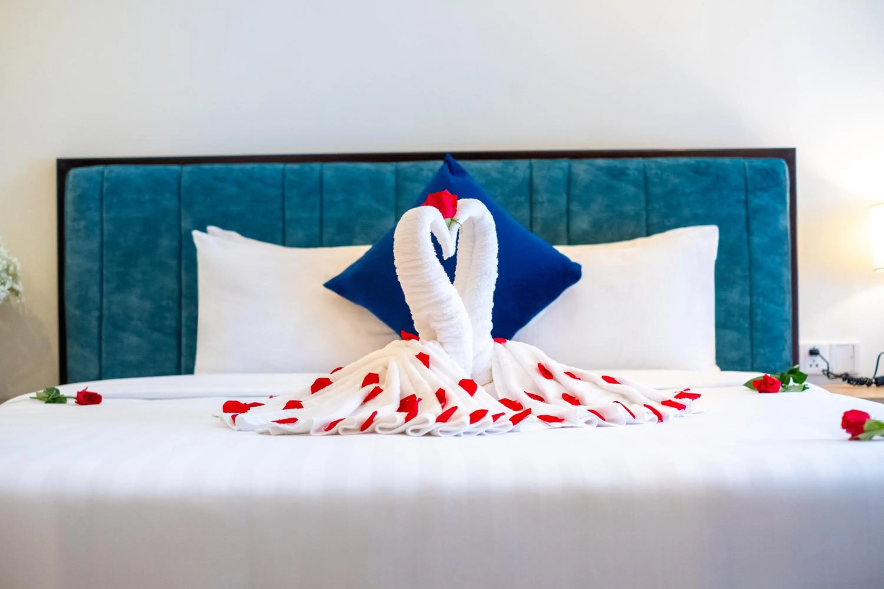 Bedroom, Bed in SANDALS FLORA HOTEL