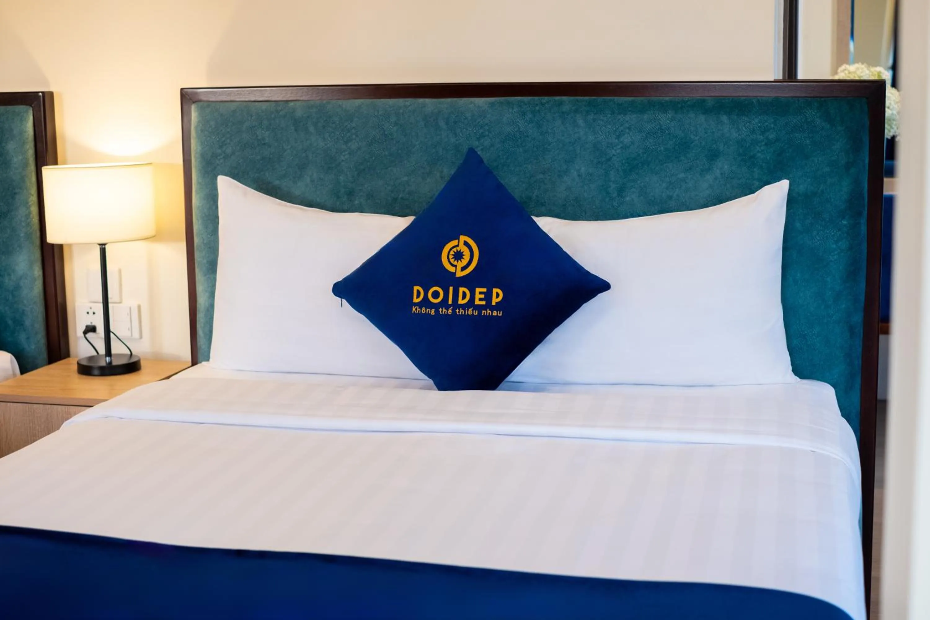 Bedroom, Bed in SANDALS FLORA HOTEL