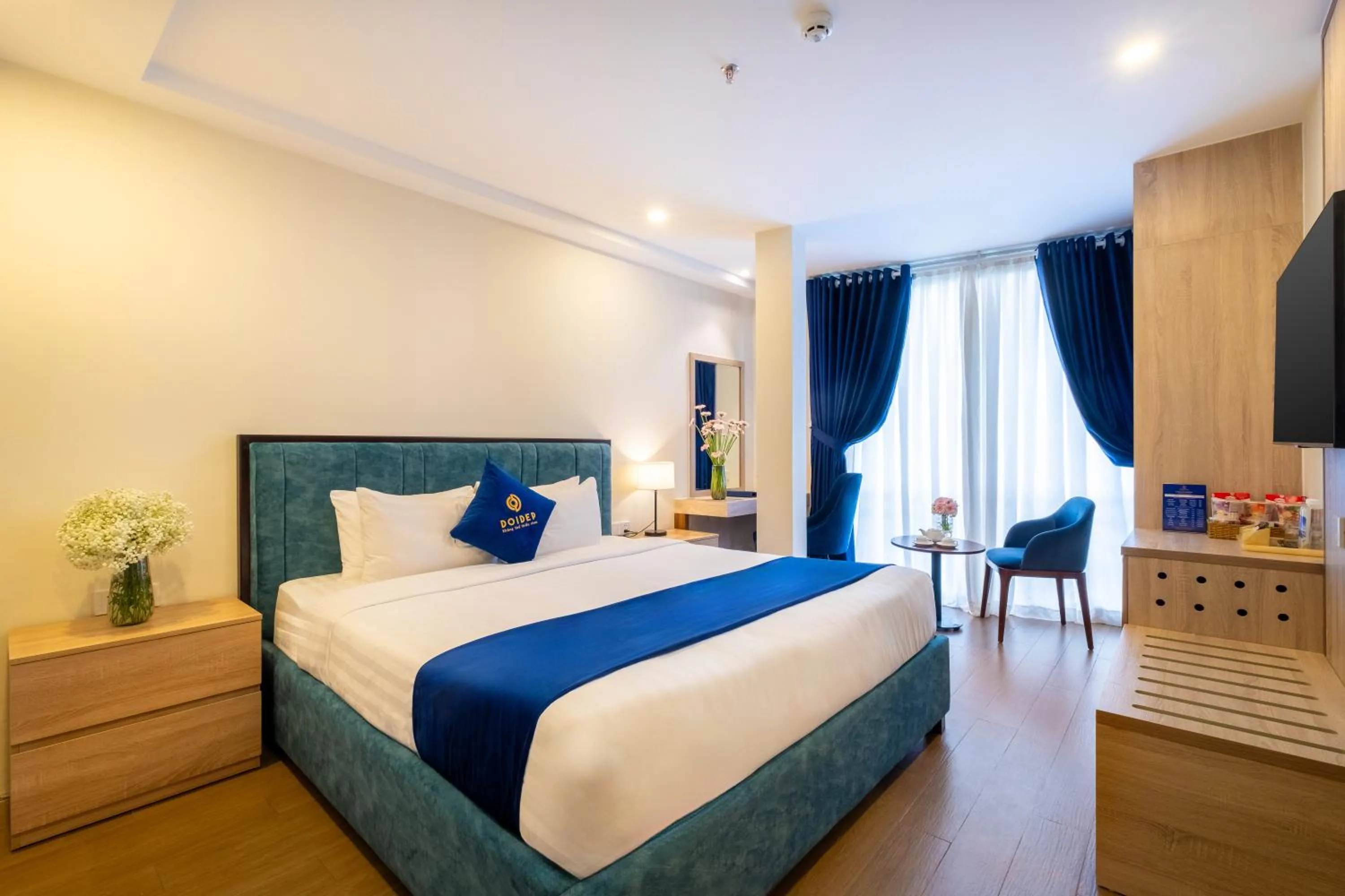 Bedroom, Bed in SANDALS FLORA HOTEL