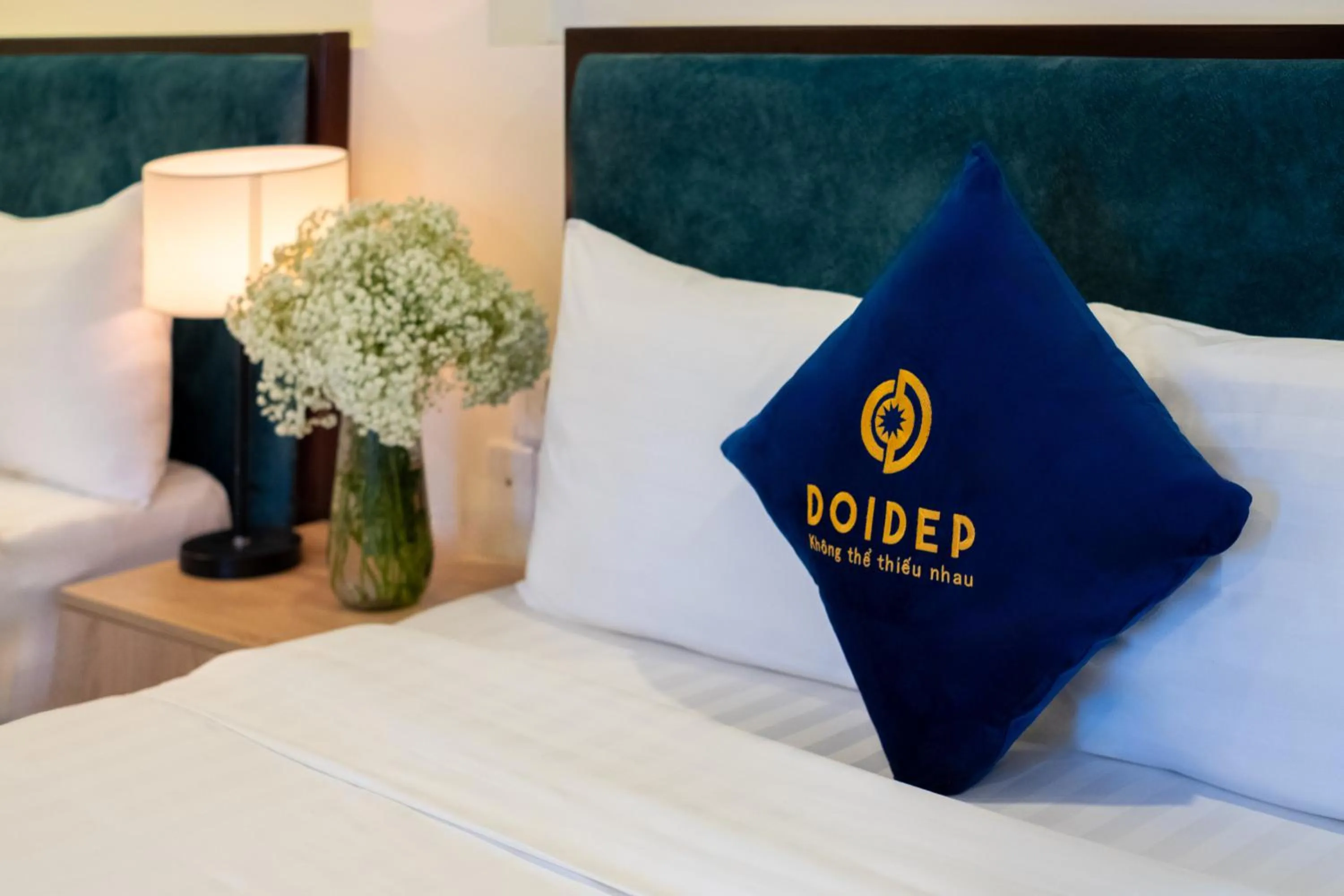 Bedroom, Bed in SANDALS FLORA HOTEL