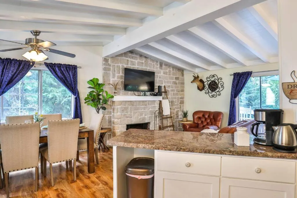 Lake house Cabin - Lake Arrowhead