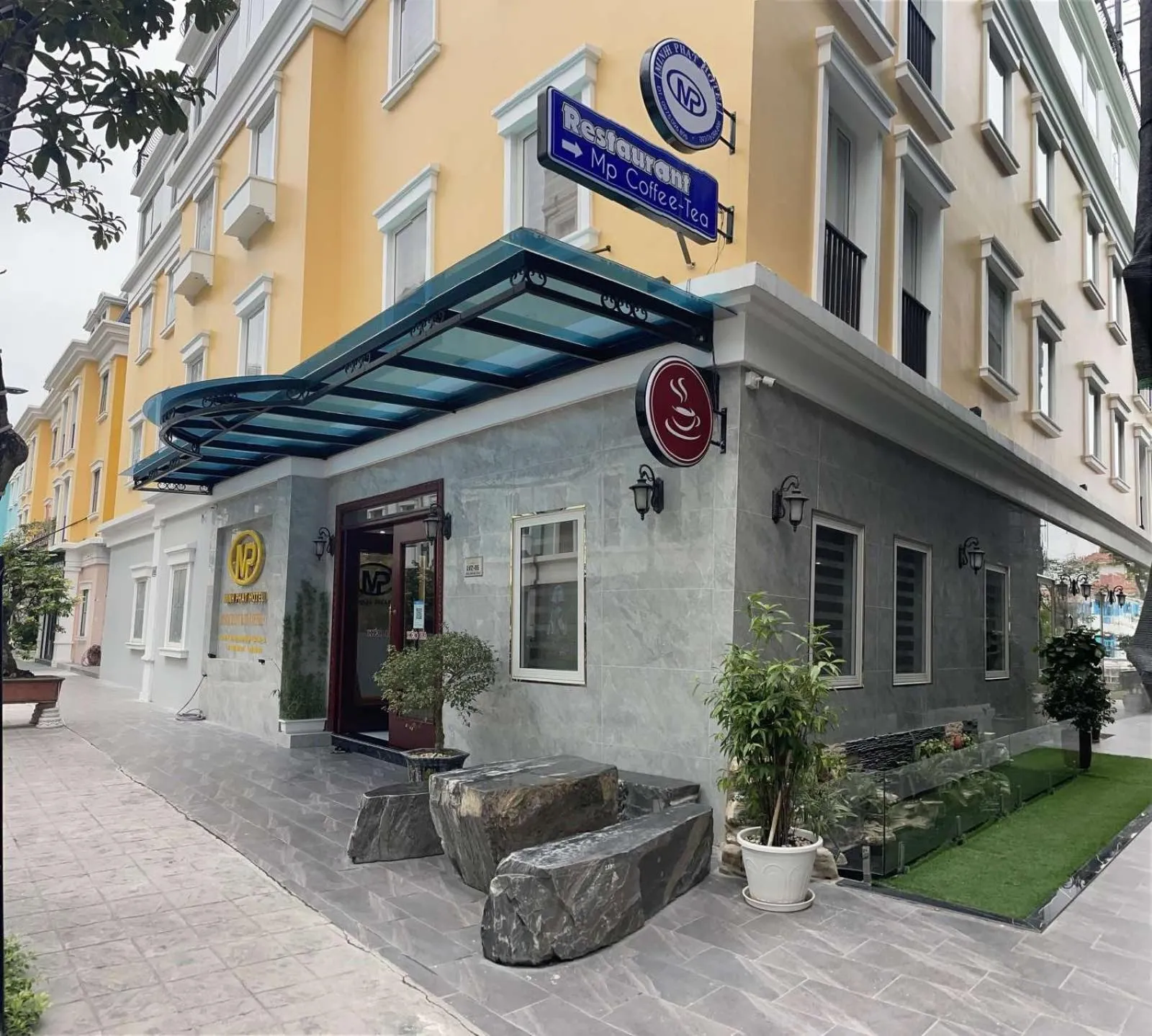 Property building in Minh Phát Hotel