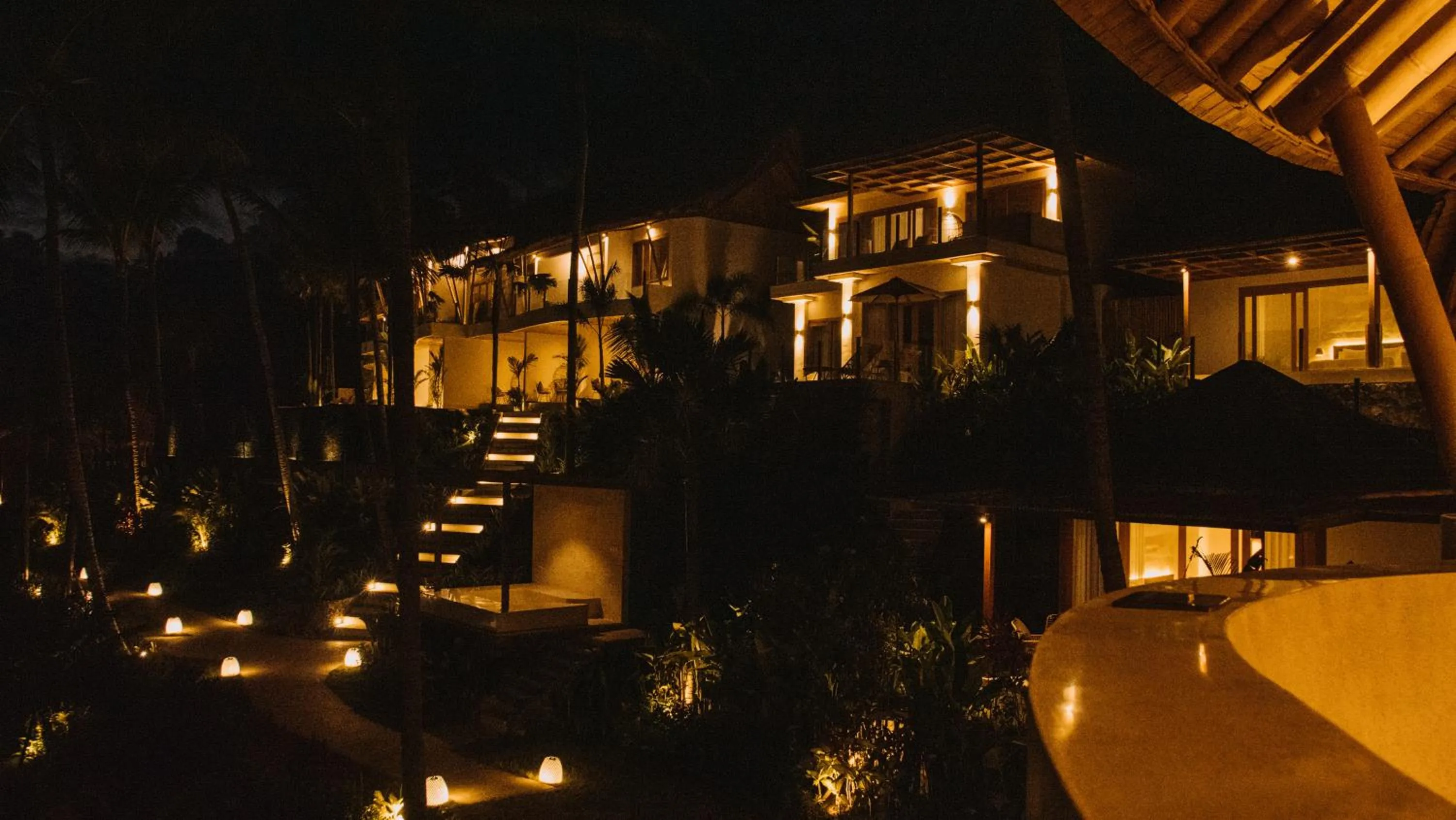 Property building in Neano Escape