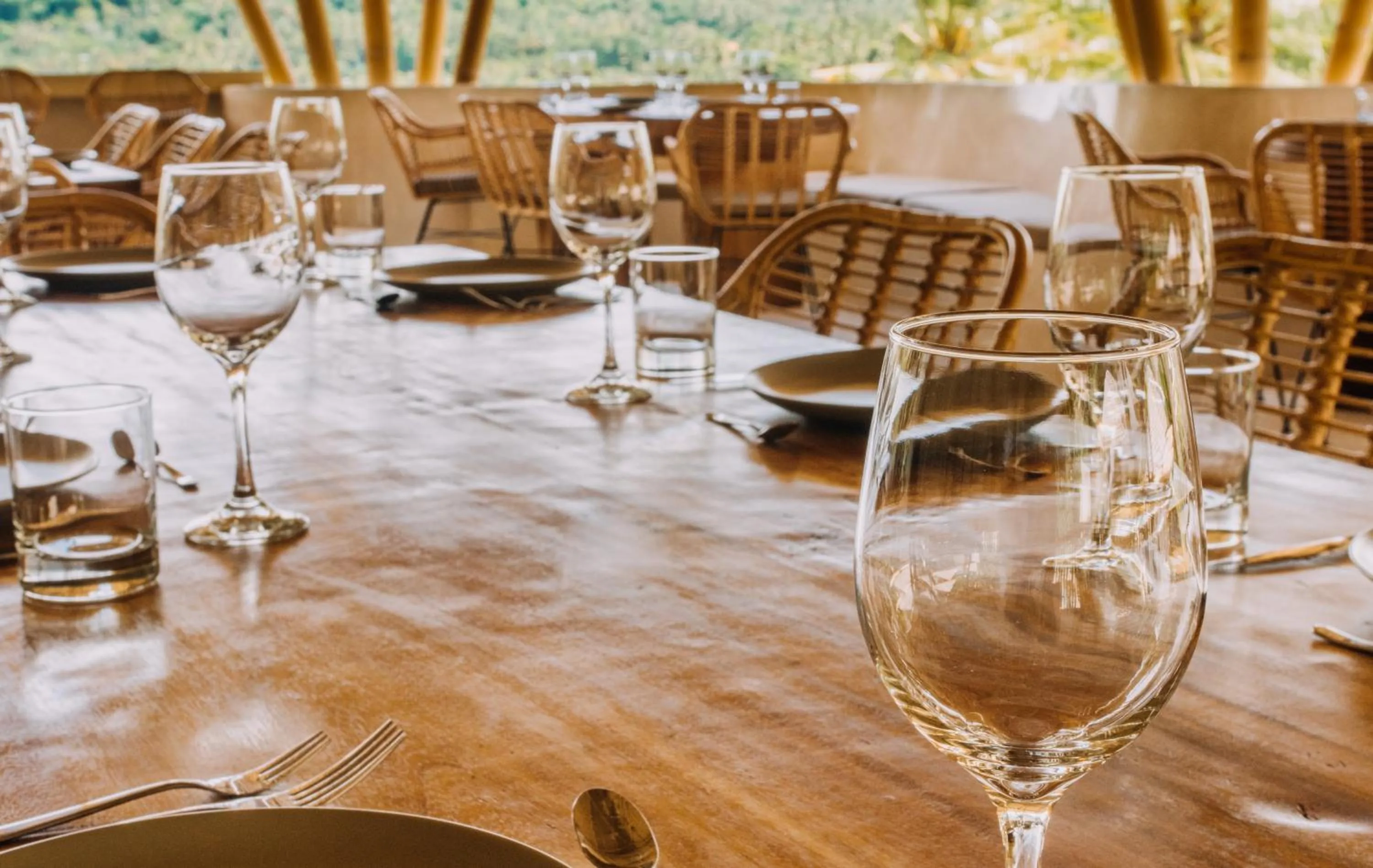 Restaurant/places to eat in Neano Escape