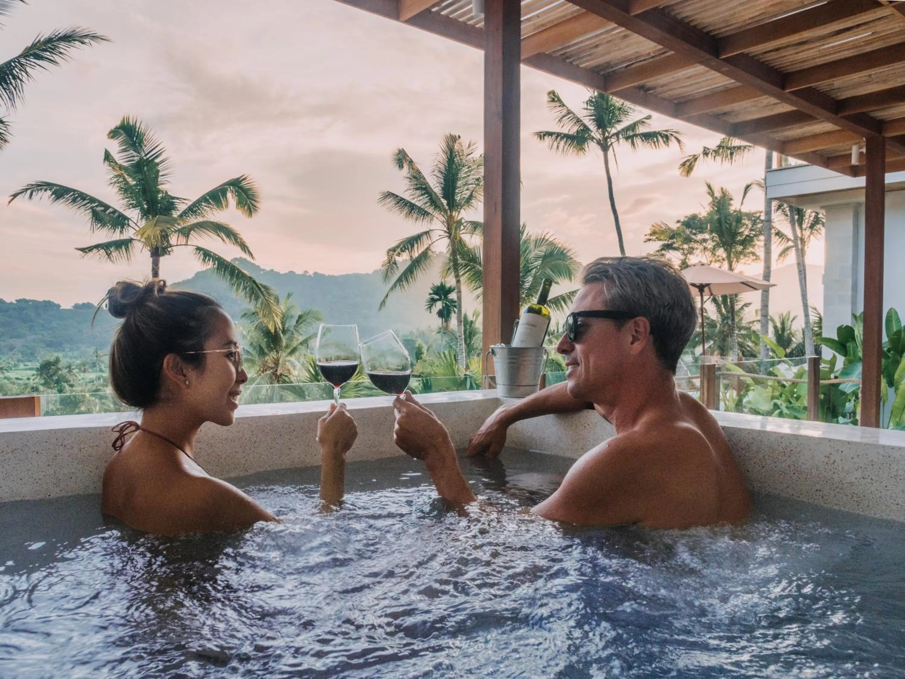 People in Neano Escape