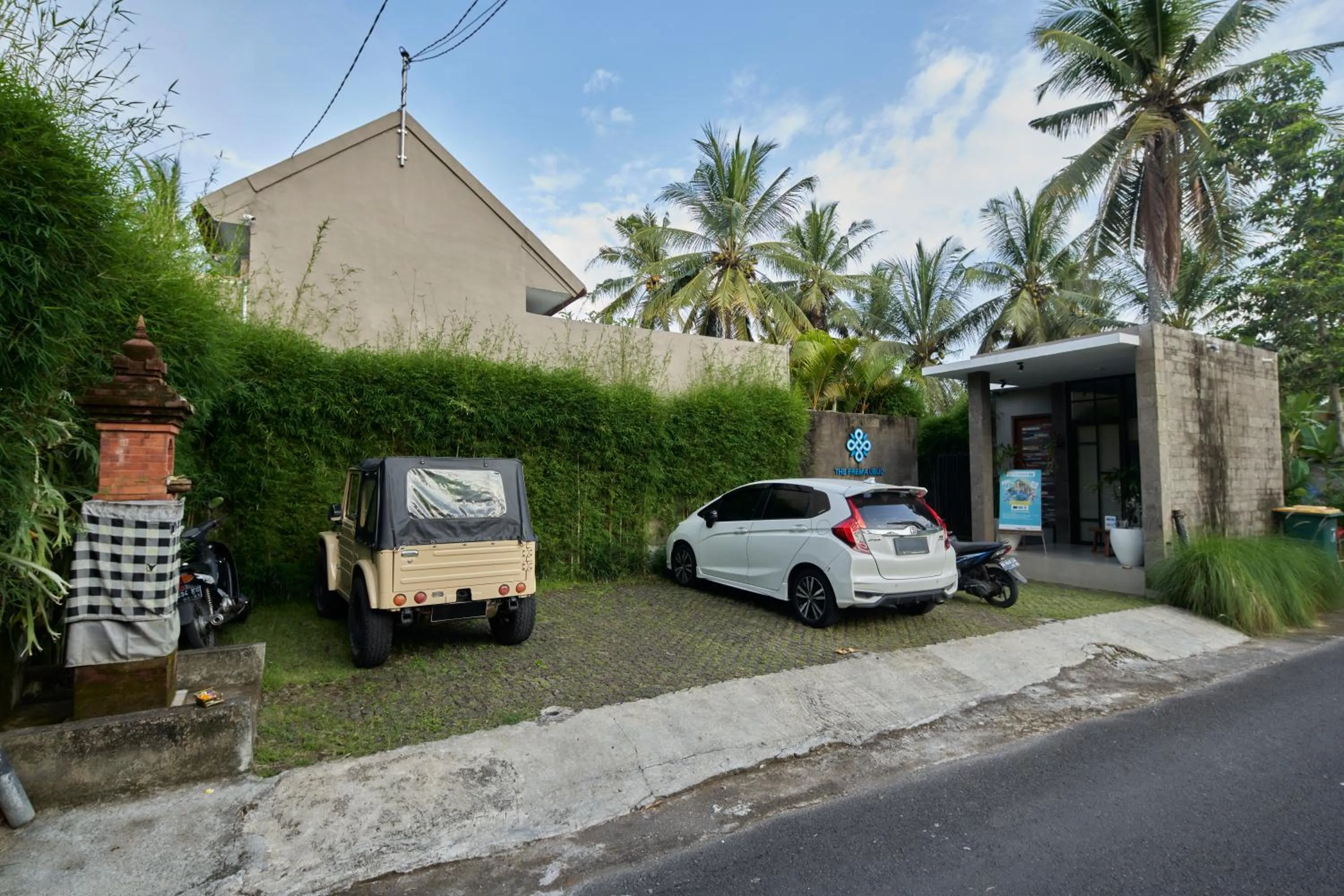 Parking in Prema Uja Villas