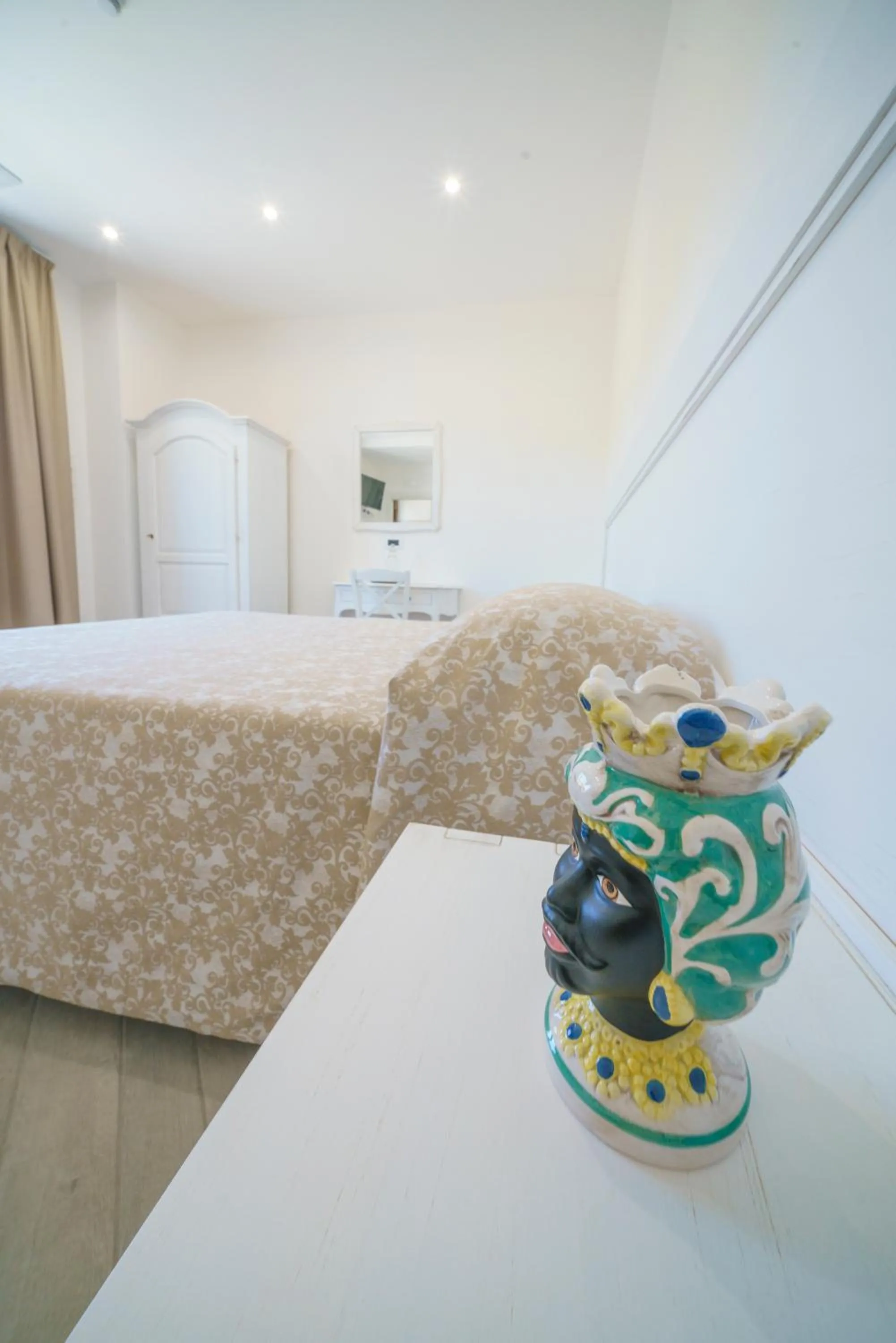 Bed in Minissale Farmhouse