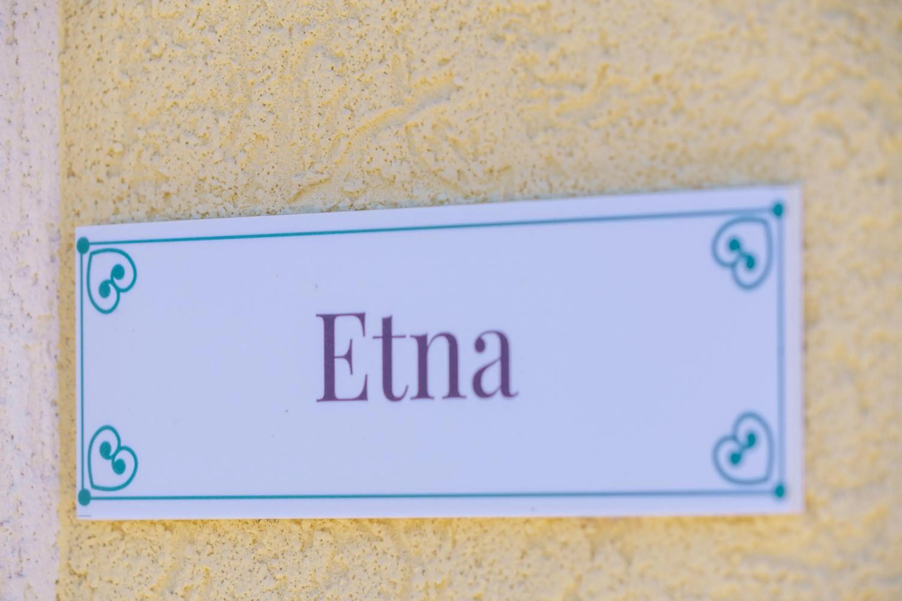 Logo/Certificate/Sign in Minissale Farmhouse