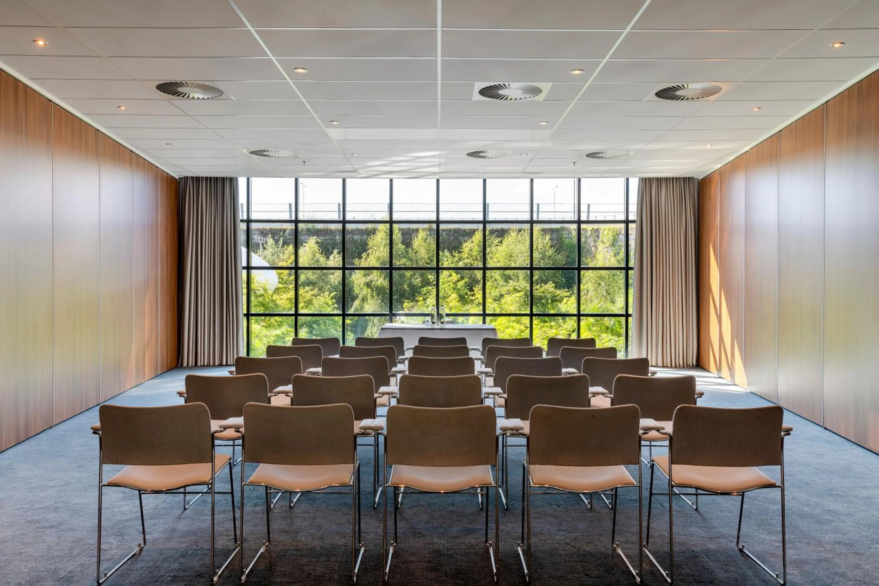 Meeting/conference room in Corendon Apartments Amsterdam Schiphol Airport