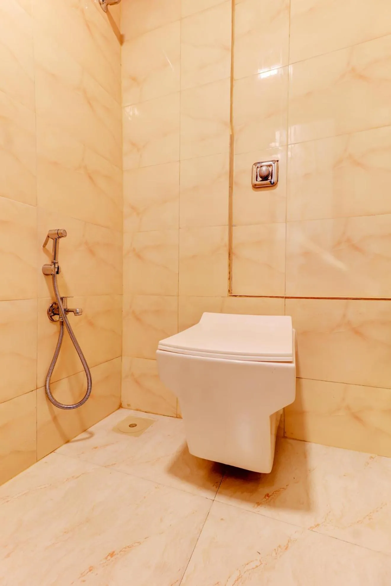 Bathroom in Hotel Prime Inn, Andheri West - Near Mumbai International Airport