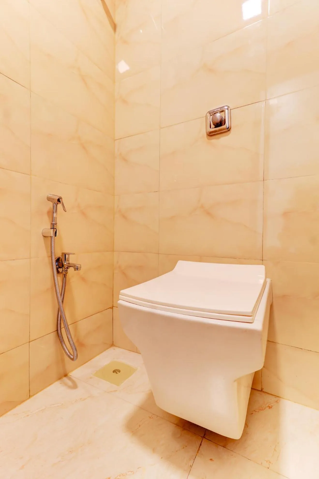 Bathroom in Hotel Prime Inn, Andheri West - Near Mumbai International Airport