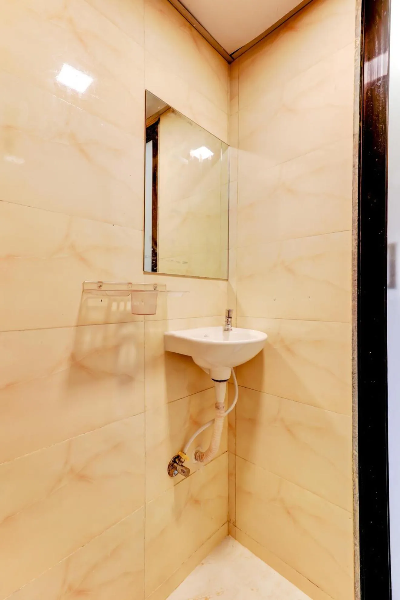 Bathroom in Hotel Prime Inn, Andheri West - Near Mumbai International Airport