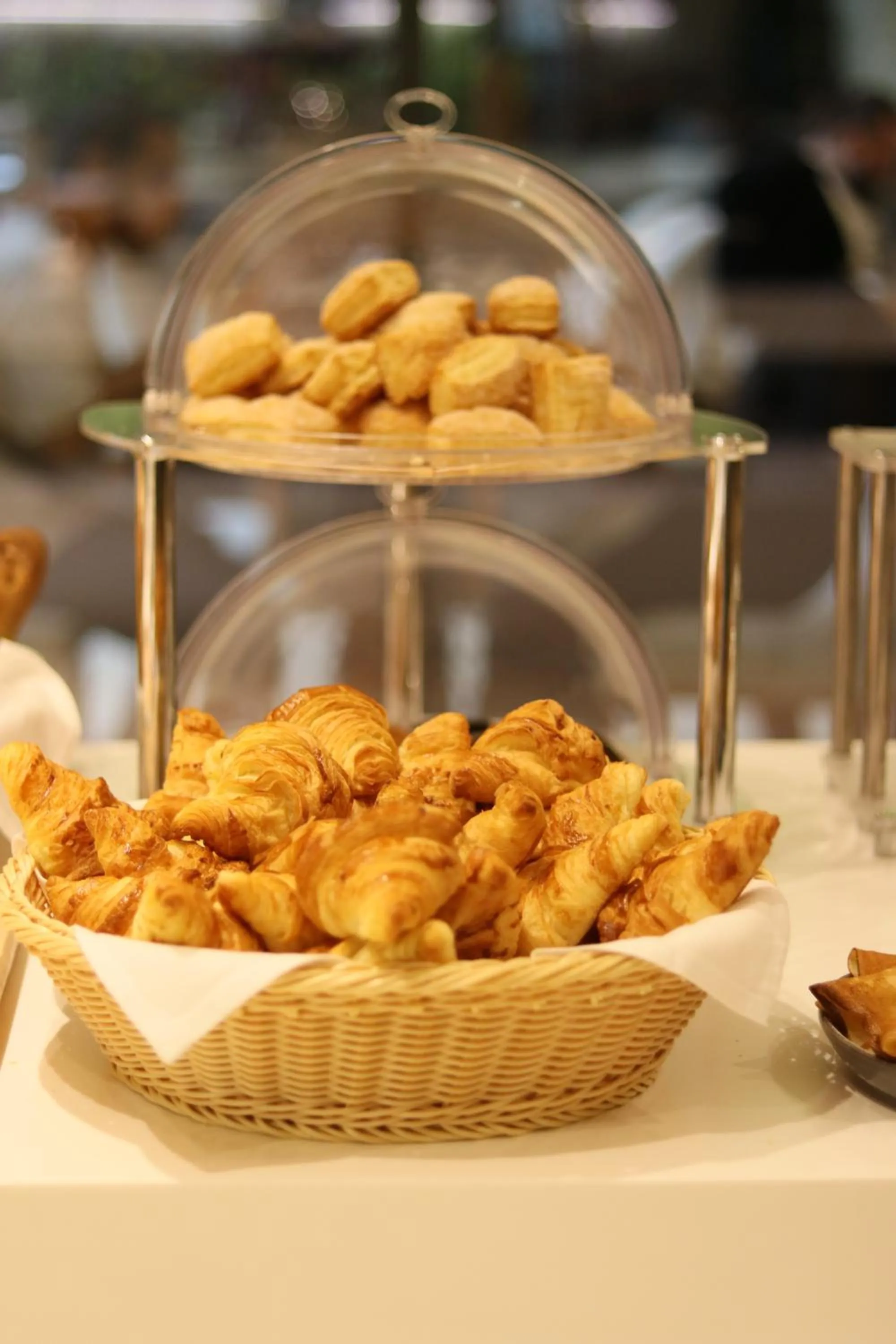 Buffet breakfast in Marjan Plaza Hotel