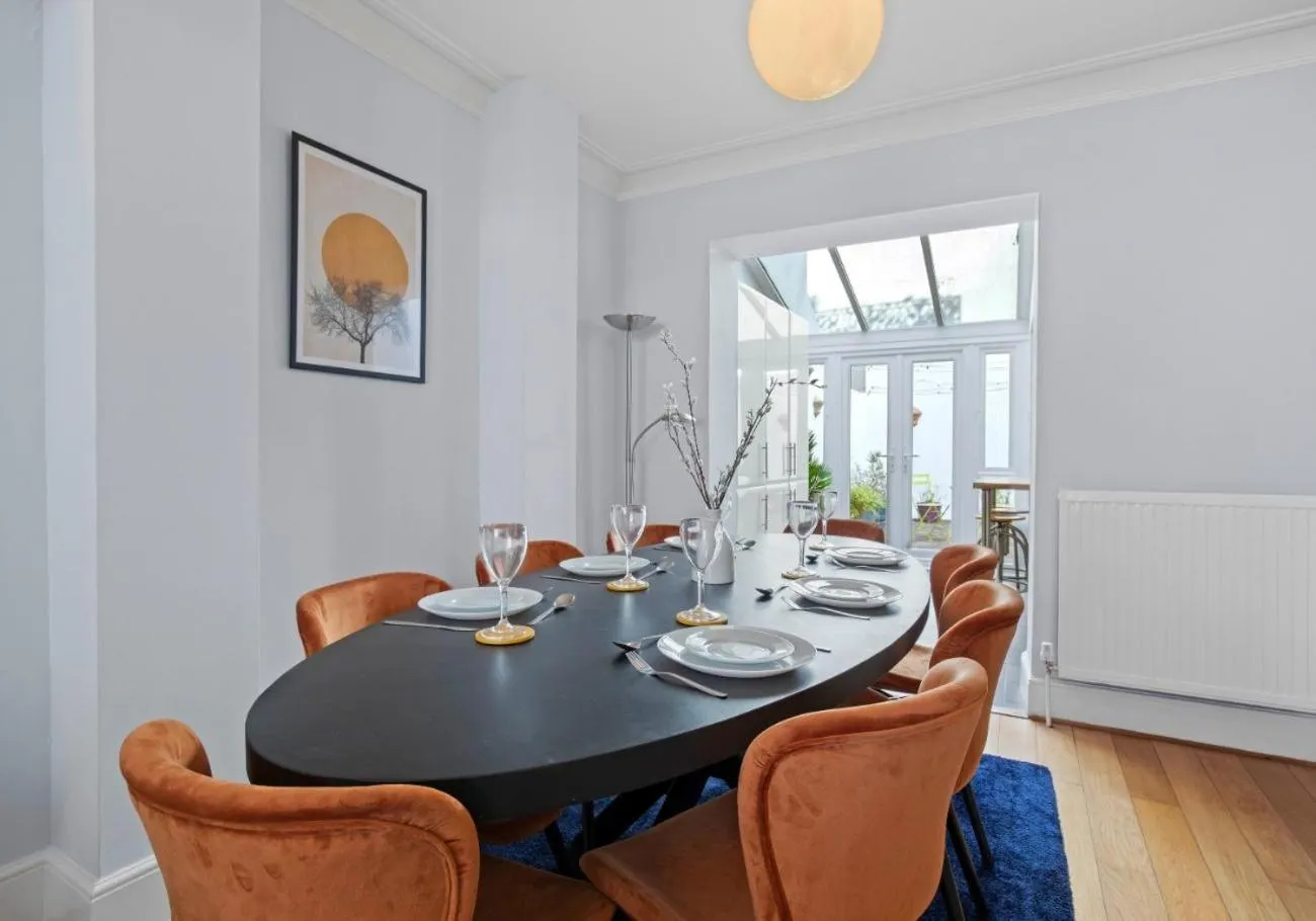 Other in The Townhouse By My Getaways Free Parking